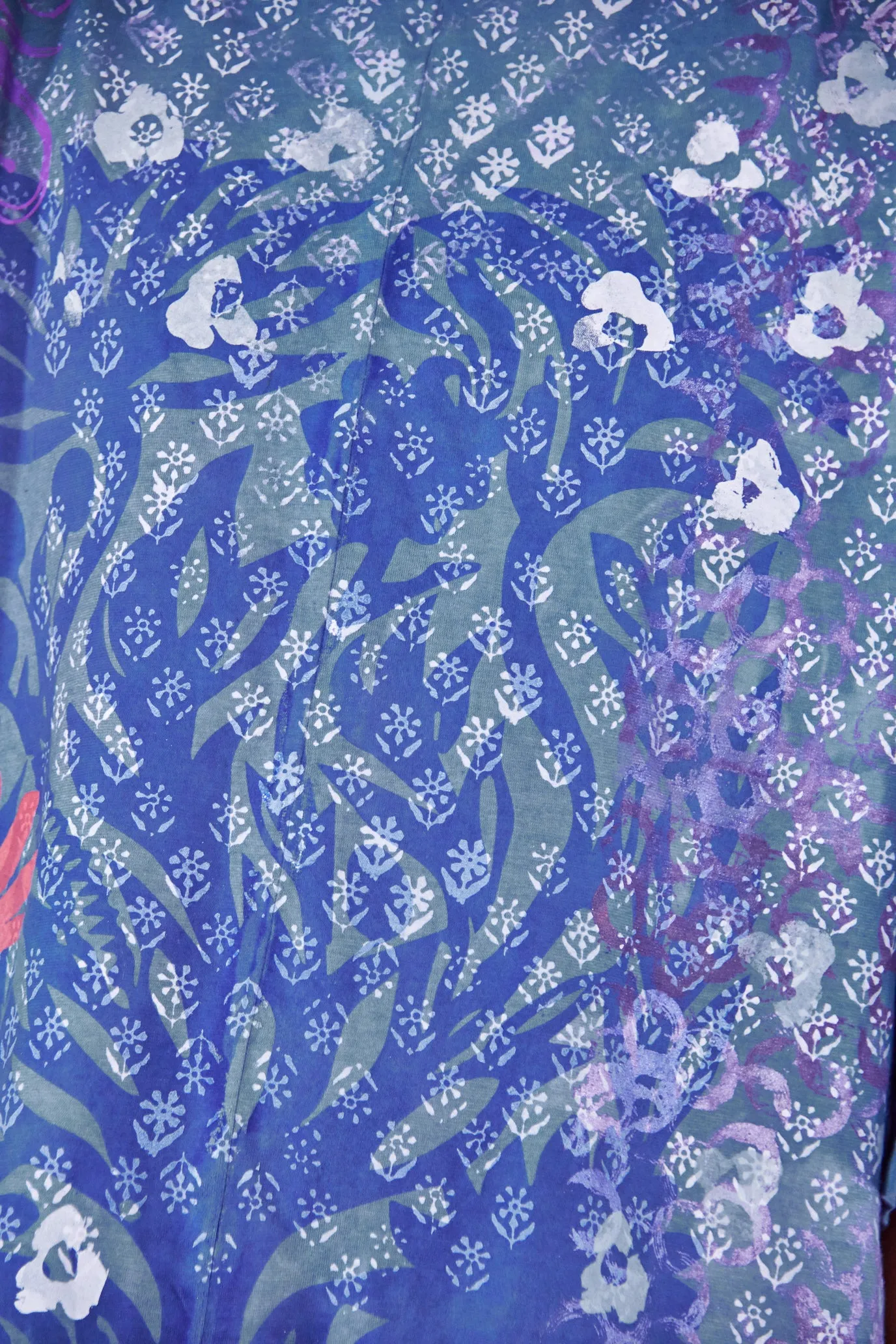 1236HD Line Tee-Cloud-Floral Cut Paper 28"L
