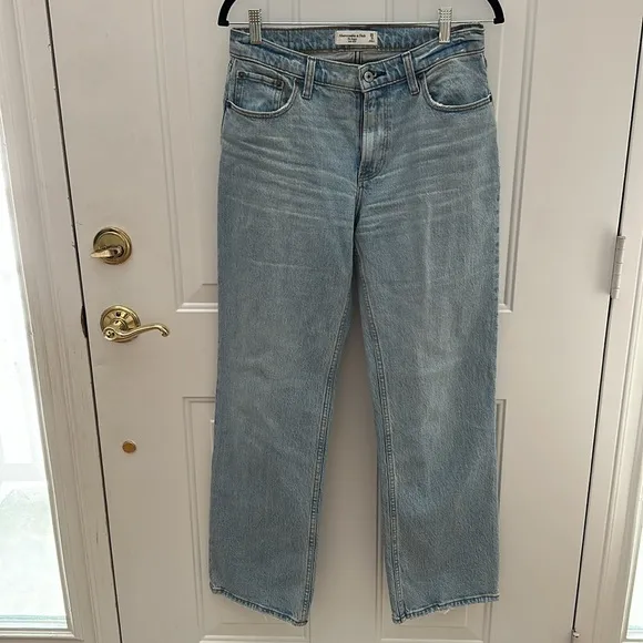 Abercrombie The Baggy Low Rise Denim Jeans pants size 25 0 Regular 32 inseam