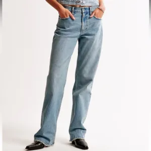 Abercrombie The Baggy Low Rise Denim Jeans pants size 25 0 Regular 32 inseam