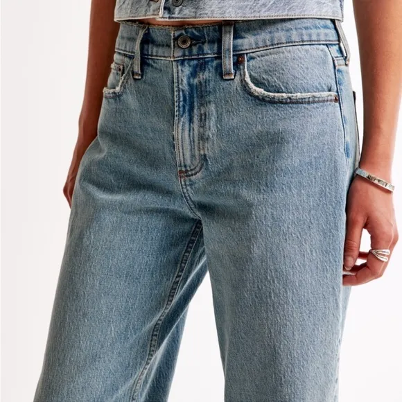 Abercrombie The Baggy Low Rise Denim Jeans pants size 25 0 Regular 32 inseam