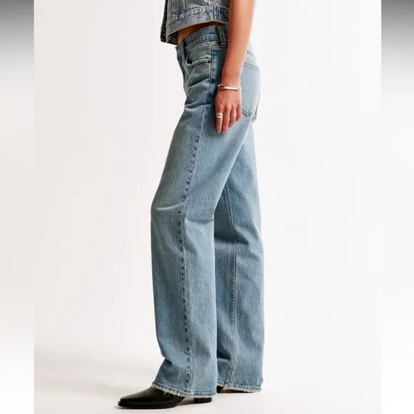 Abercrombie The Baggy Low Rise Denim Jeans pants size 25 0 Regular 32 inseam