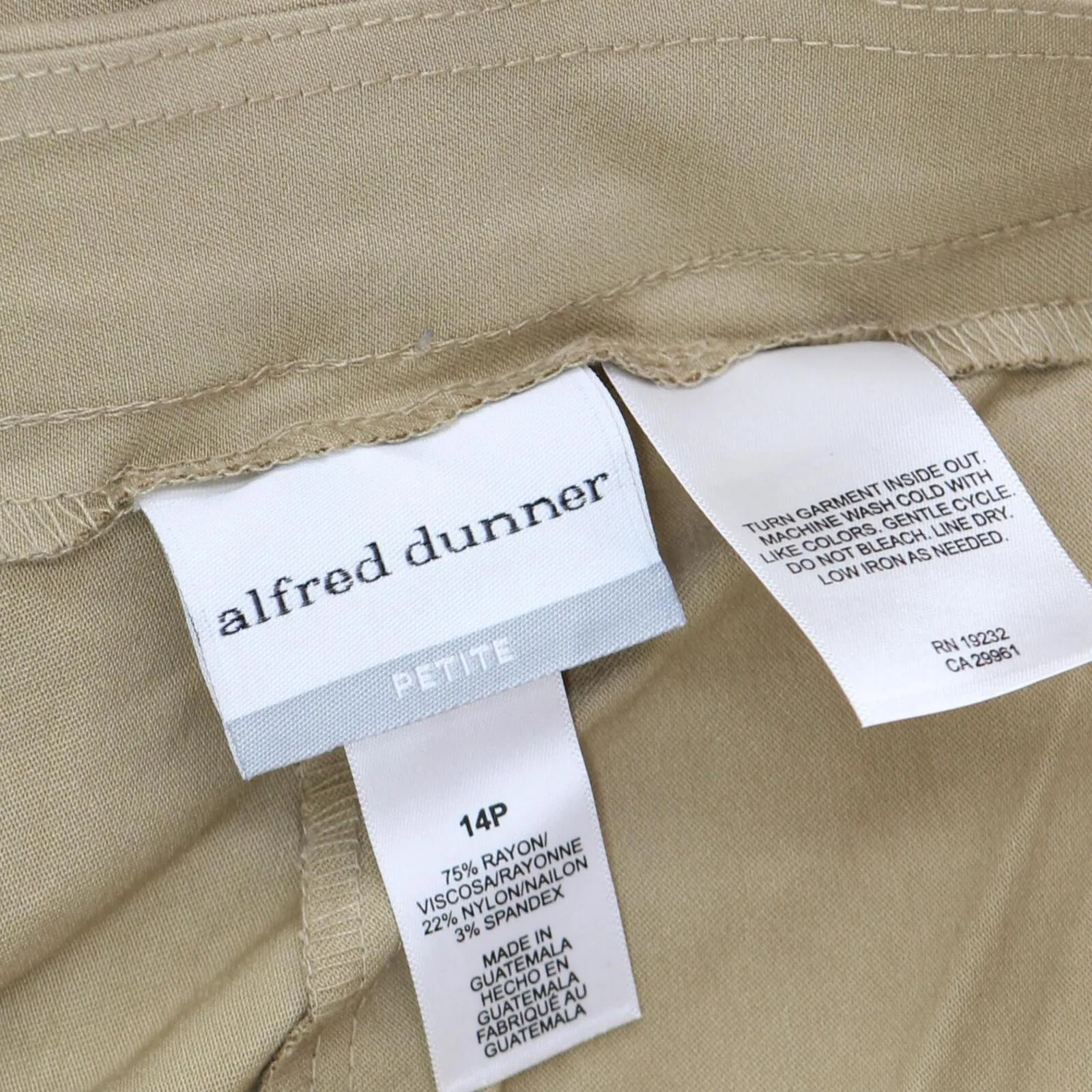 Alfred Dunner Women's Modern Fit Petite Pull-On Straight-Leg Pants 01715