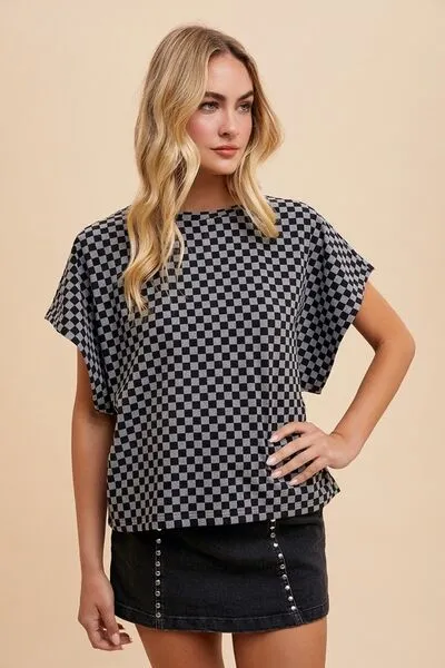 ANNIE WEAR CHECKERED ROUND NECK SHORT SLEEVE T-SHIRT