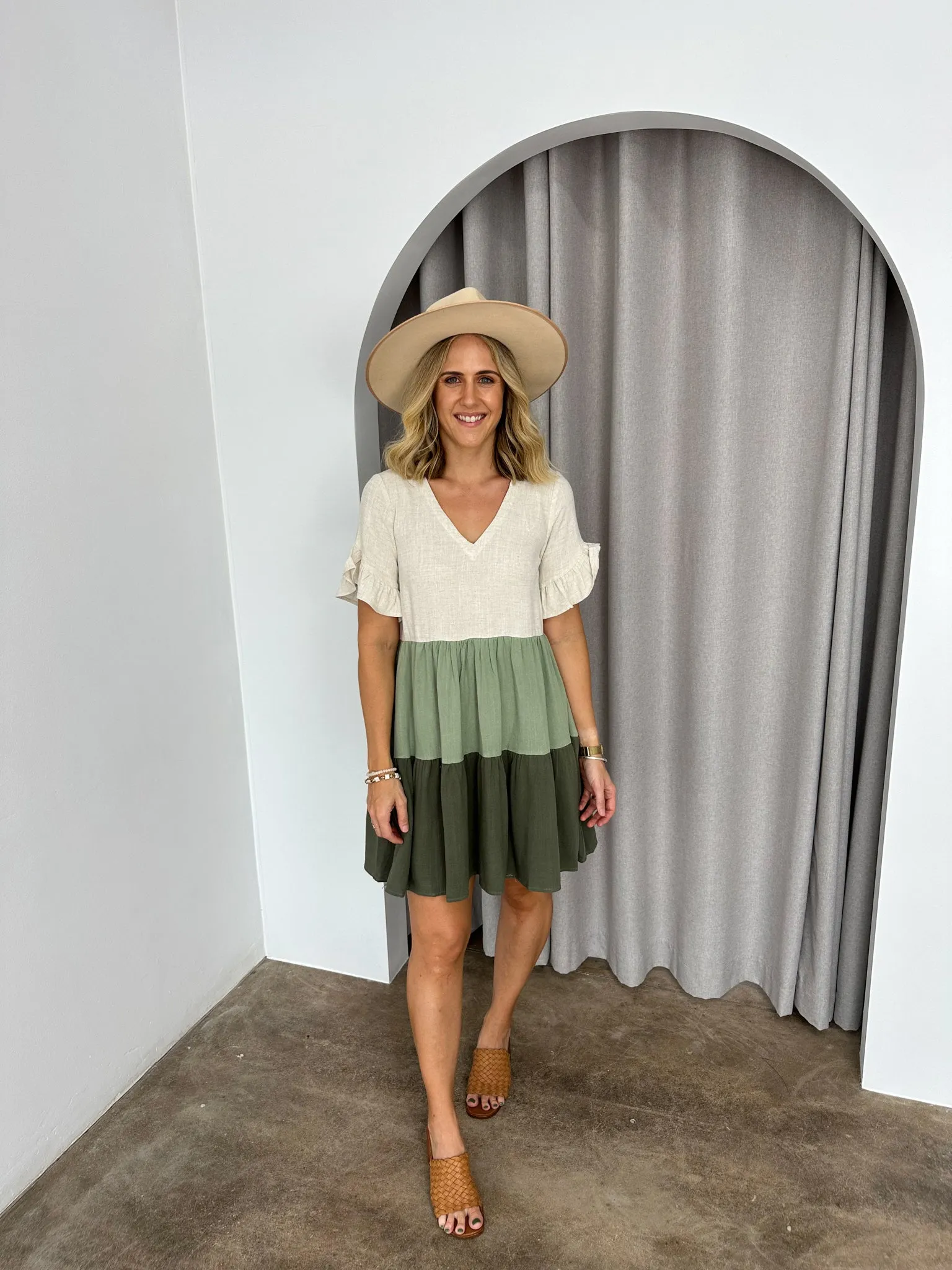 Bailey Dress -Beige/sage/khaki