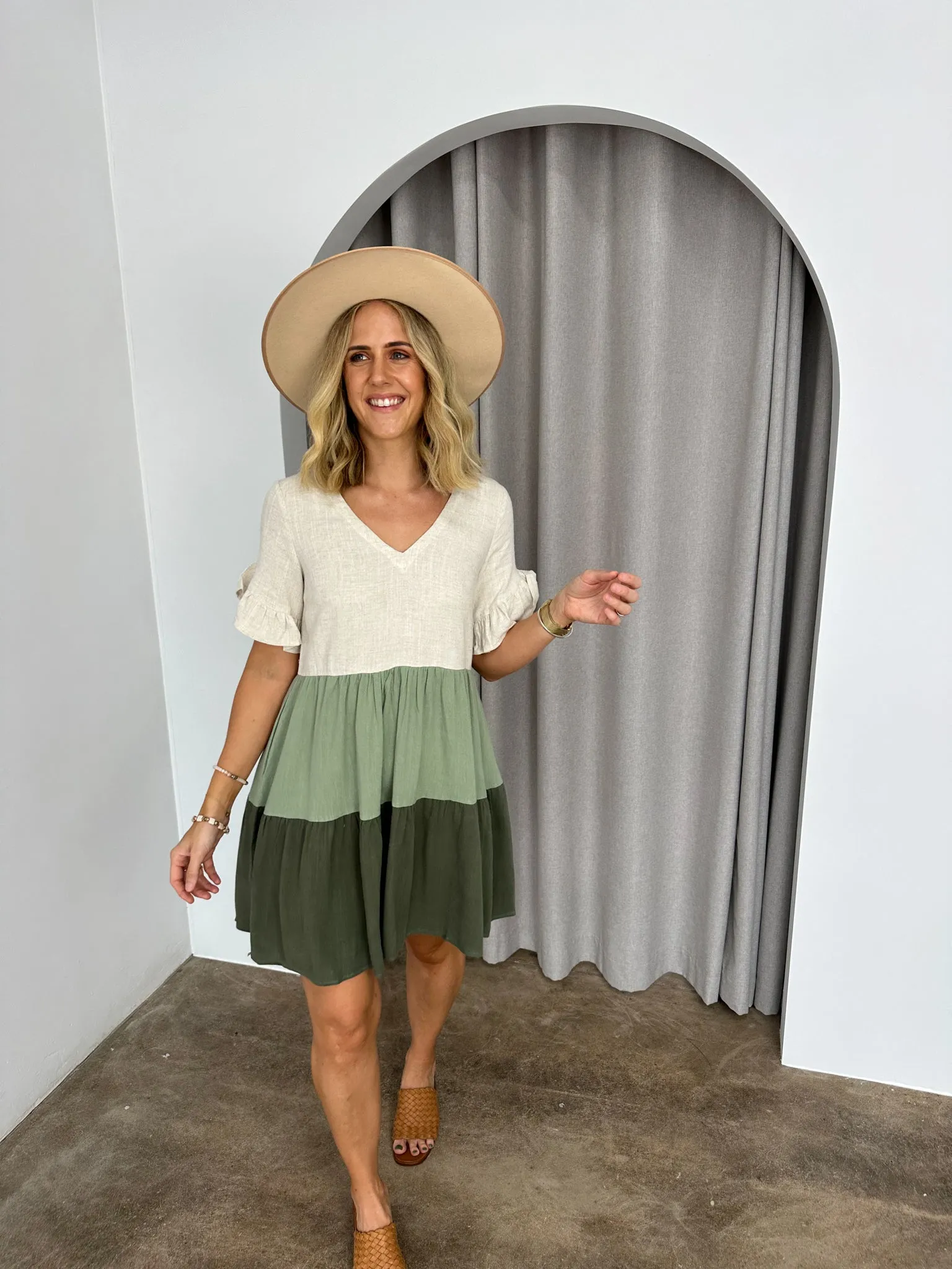 Bailey Dress -Beige/sage/khaki