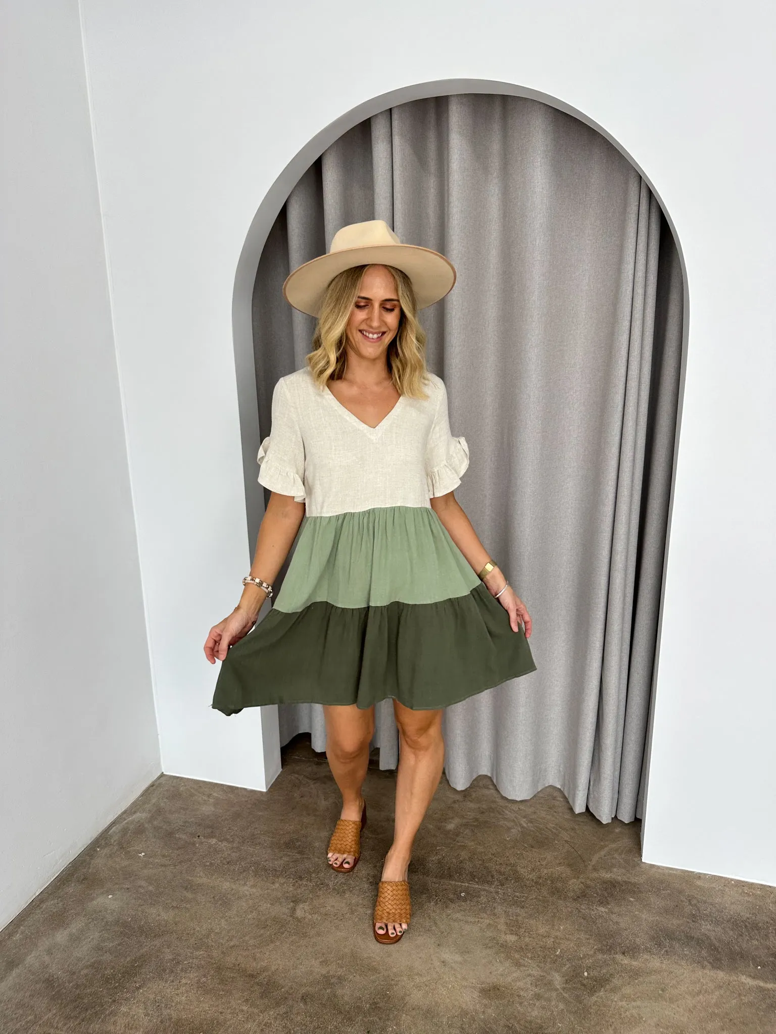Bailey Dress -Beige/sage/khaki