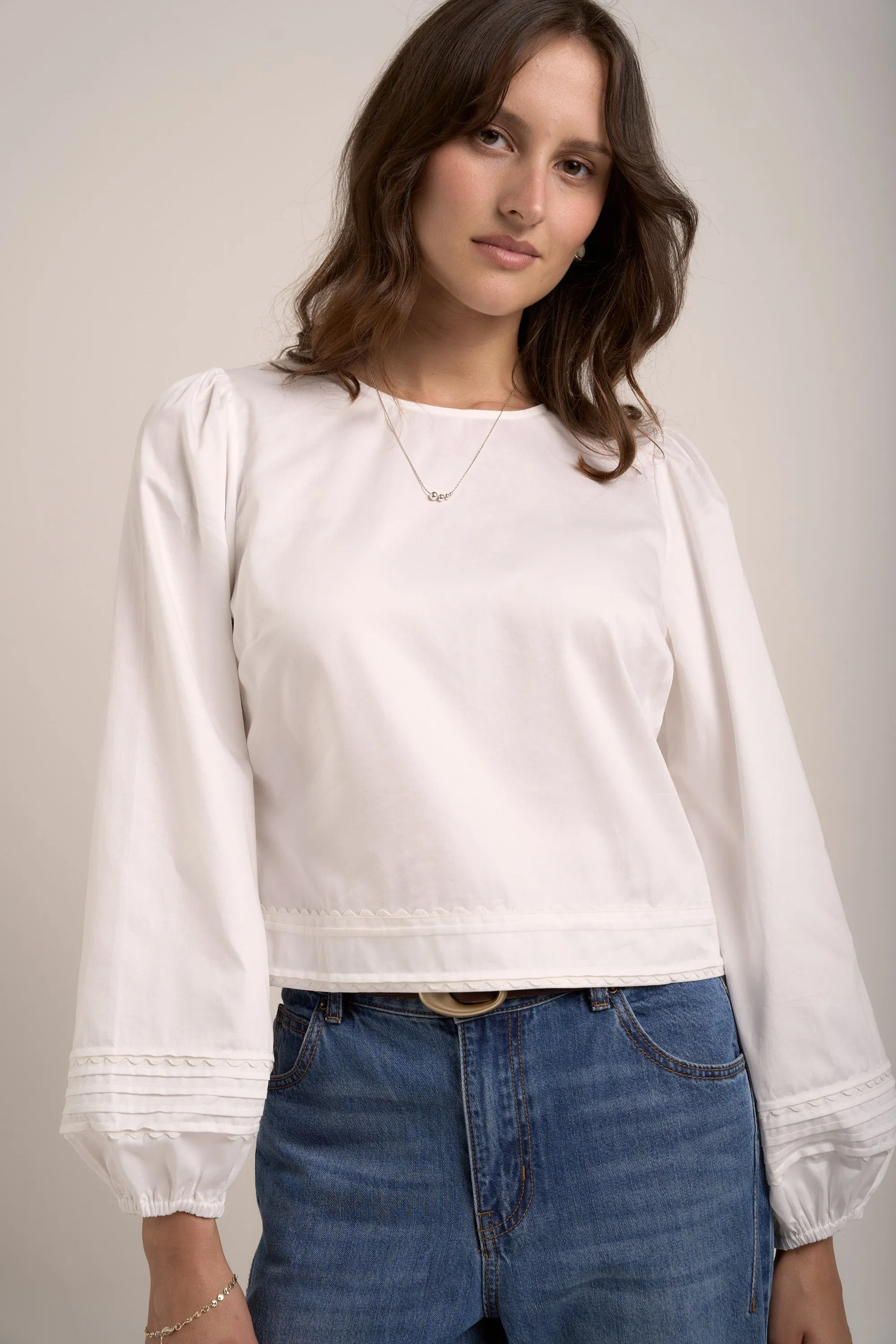 Birdie Scallop Detail Top