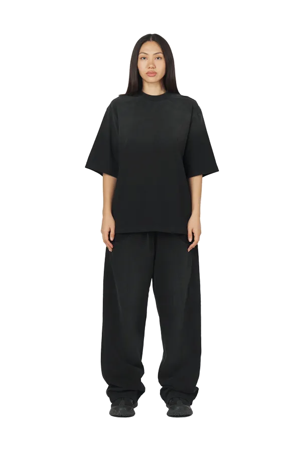 Black Tee