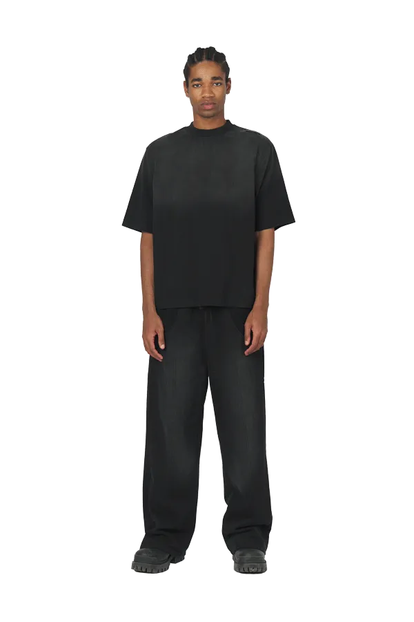 Black Tee