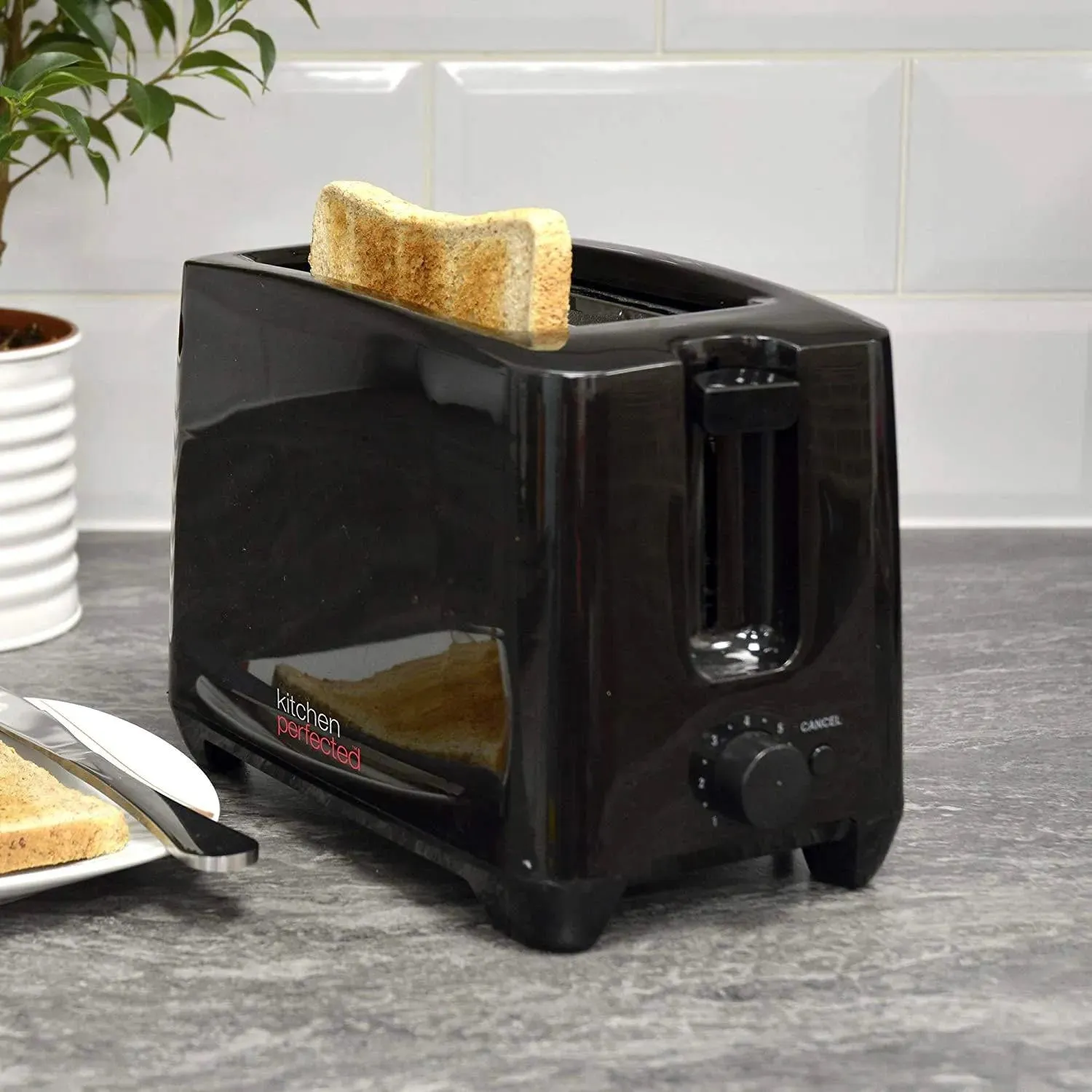 Black Toaster 750w 2-Slice Wide Slot - Cool Touch Crumb Tray 7 Browning Settings