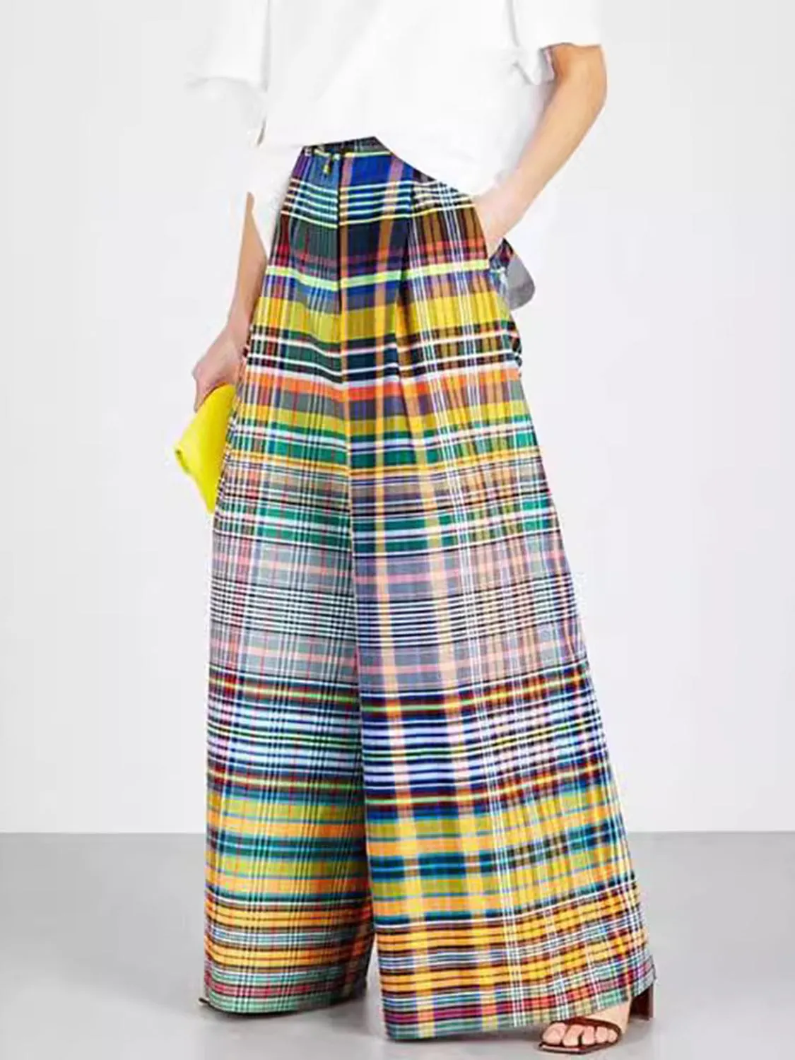 Carina – Relaxed-Fit Women's Plaid Wide Leg Pants