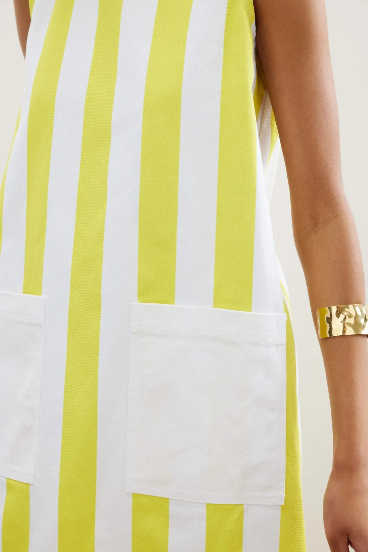 CENTRAL MARKETS. Yellow.