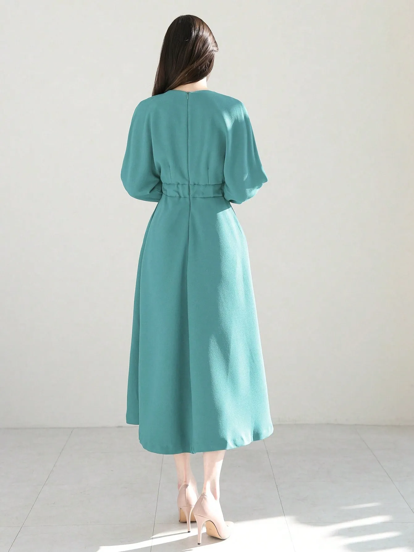 CM-DS771057 Women Elegant Seoul Style Solid Color Round Neck 3/4 Sleeve Midi Dress - Green