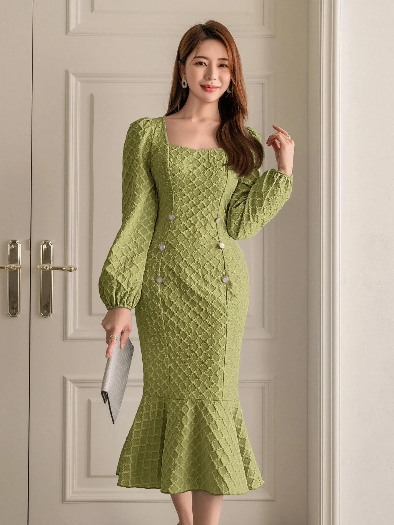 CM-DS899893 Women Elegant Seoul Style Square Neck Lantern Sleeve Mermaid Hem Jacquard Dress
