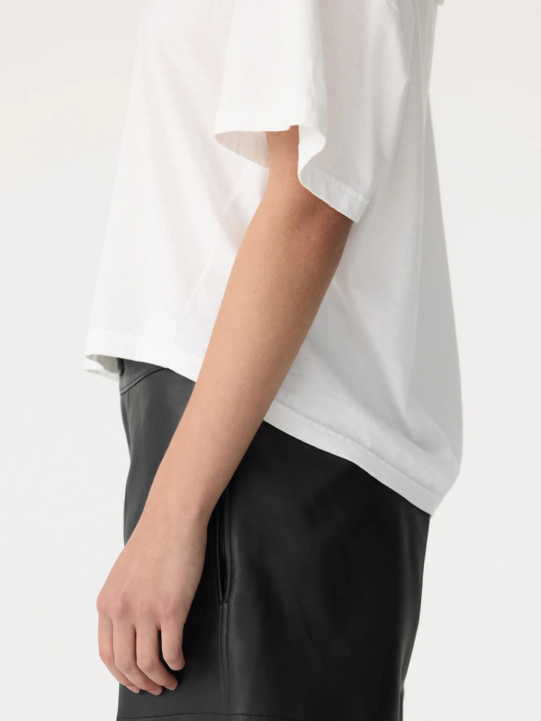 FLOATING NECK BOXY T-SHIRT - WHITE