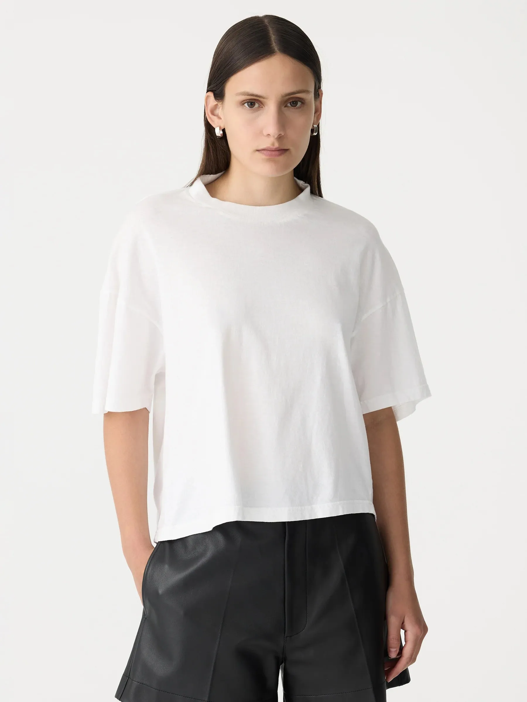FLOATING NECK BOXY T-SHIRT - WHITE