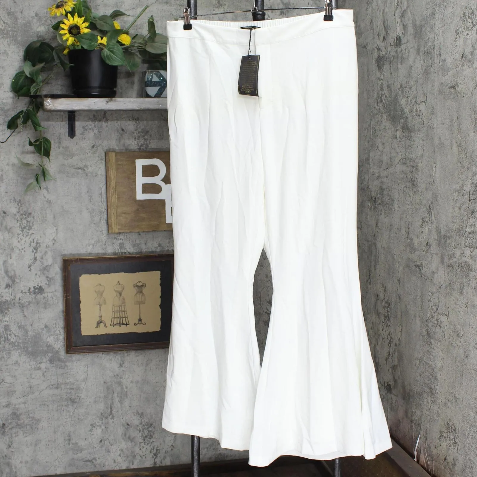 Heidi Daus Womens Crepe Flare Leg Trouser 646419 Ivory 1X