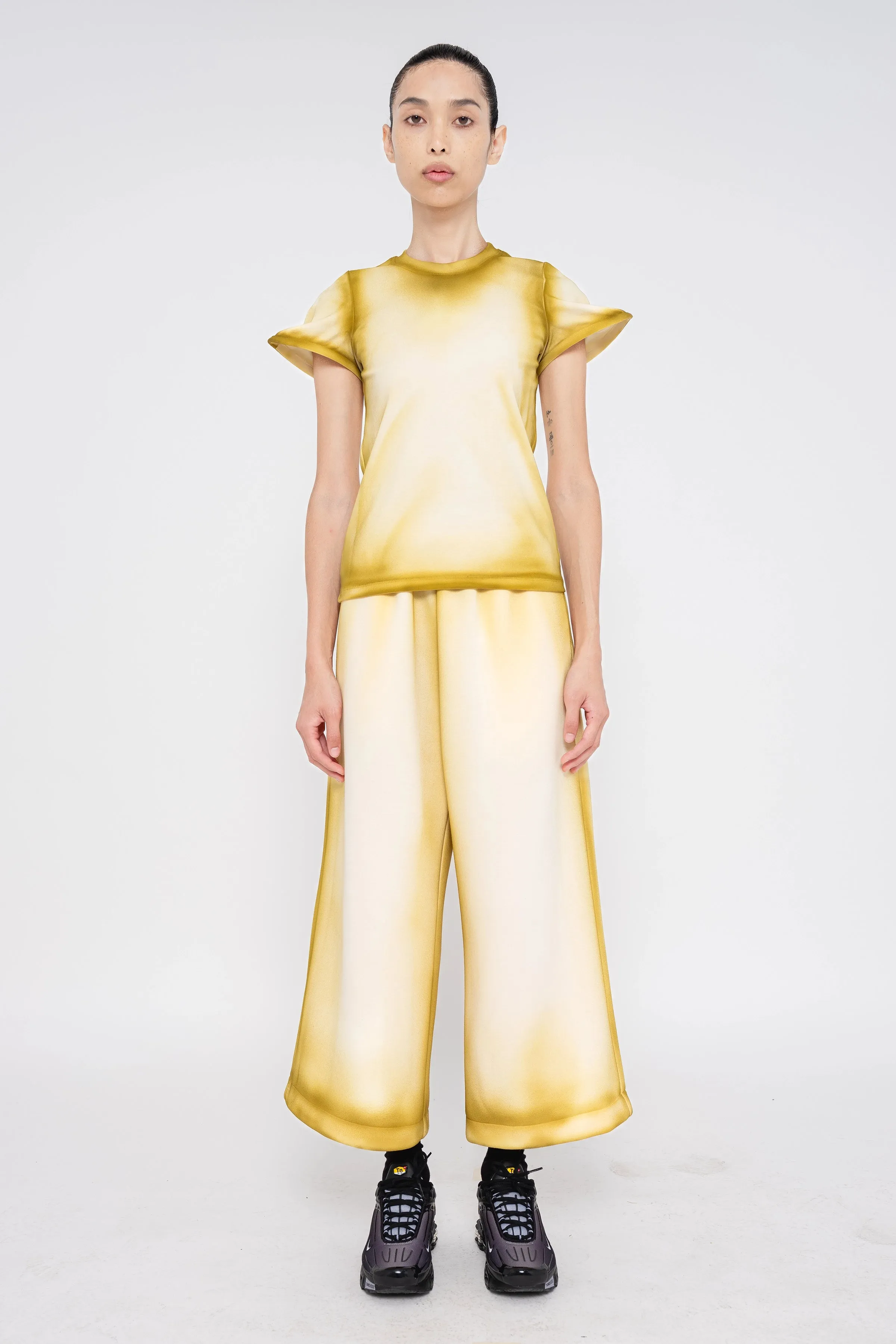 INVERTED IVORY GLOW BABY POINTY TEE