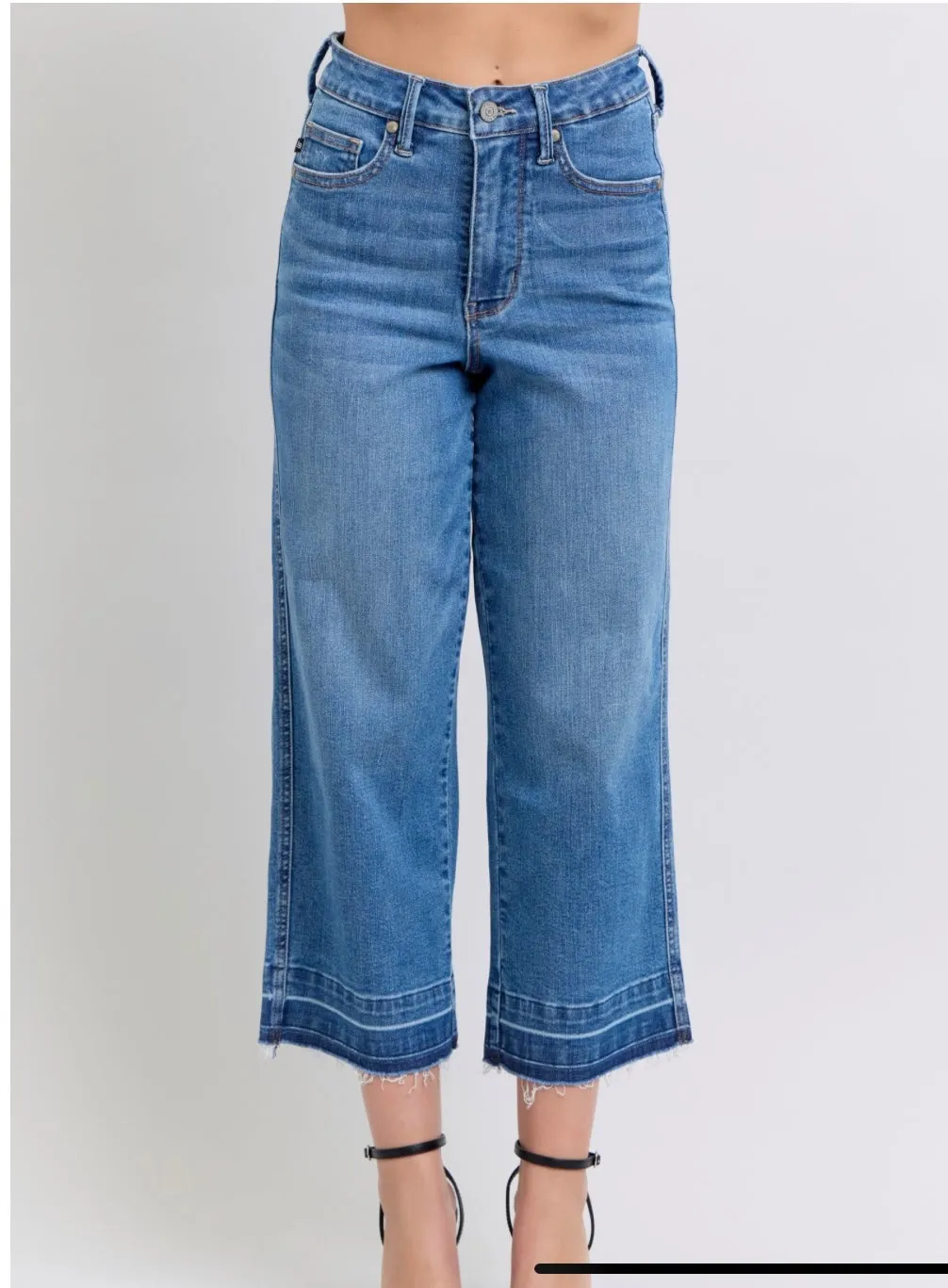 Judy Blue Tummy Control Cropped Jeans