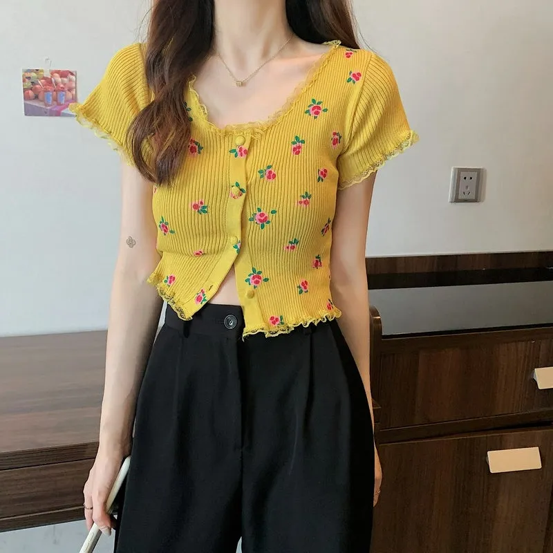 Lace Floral Pattern Knitted Crop Tops