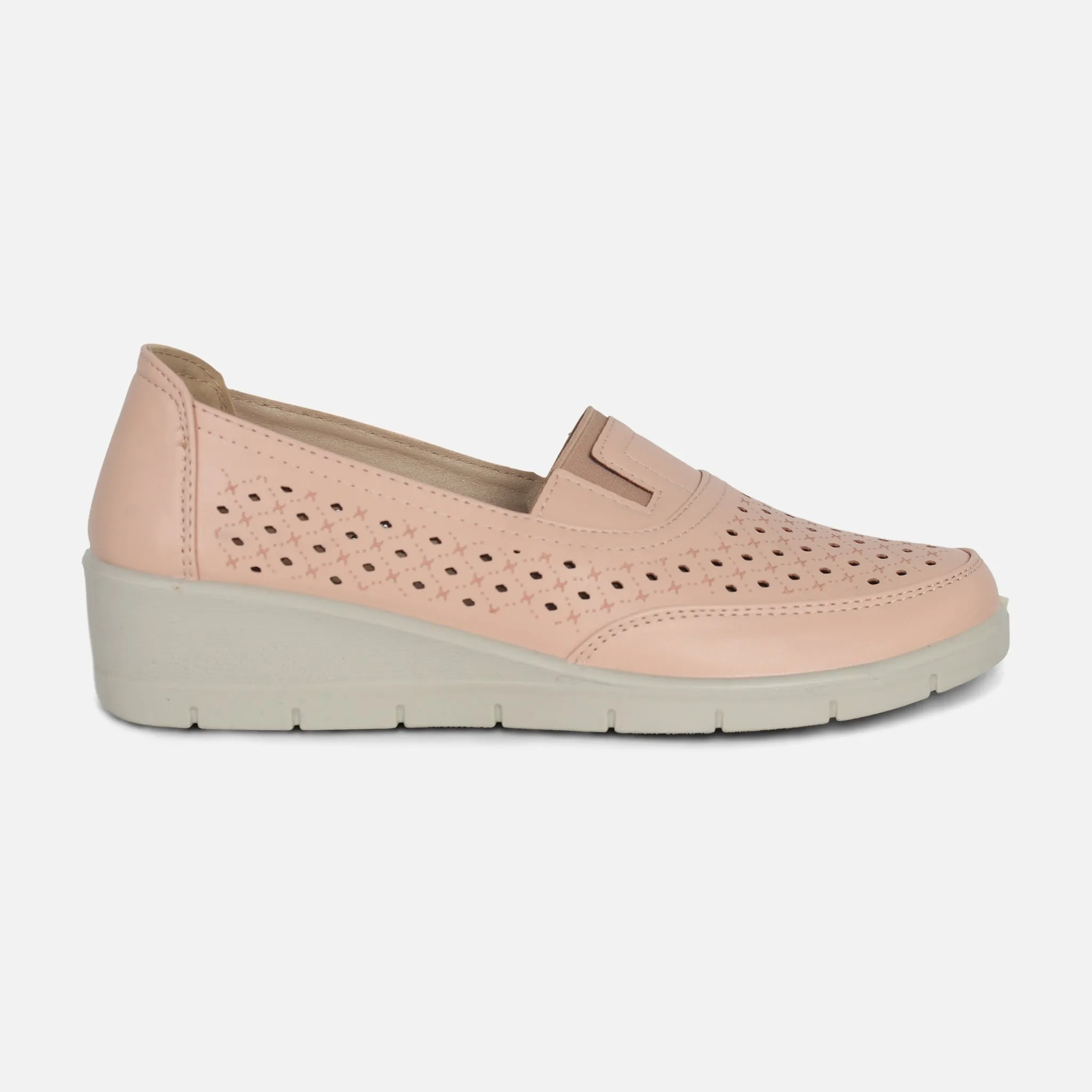 LADIES CASUAL SLIP-ON SHOES