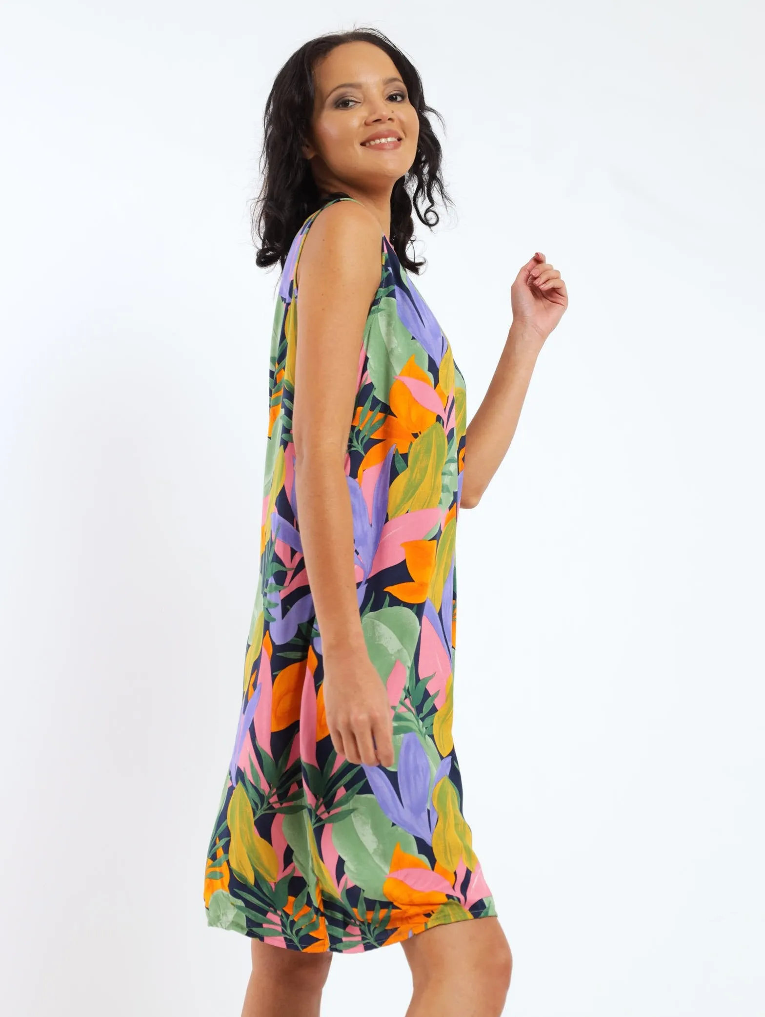 Ladies Sleeveless Shift Dress