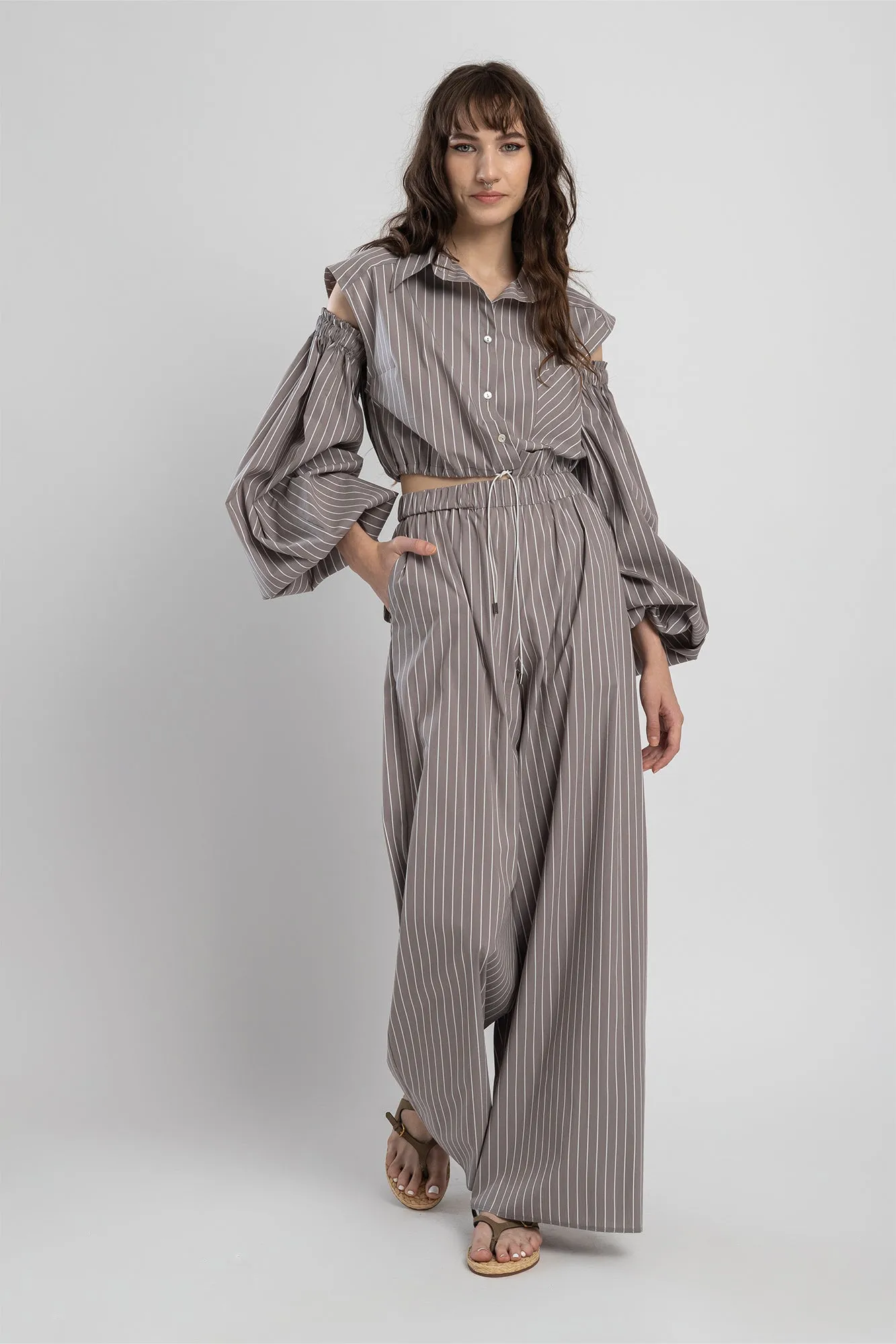 Line High-Rise Pants