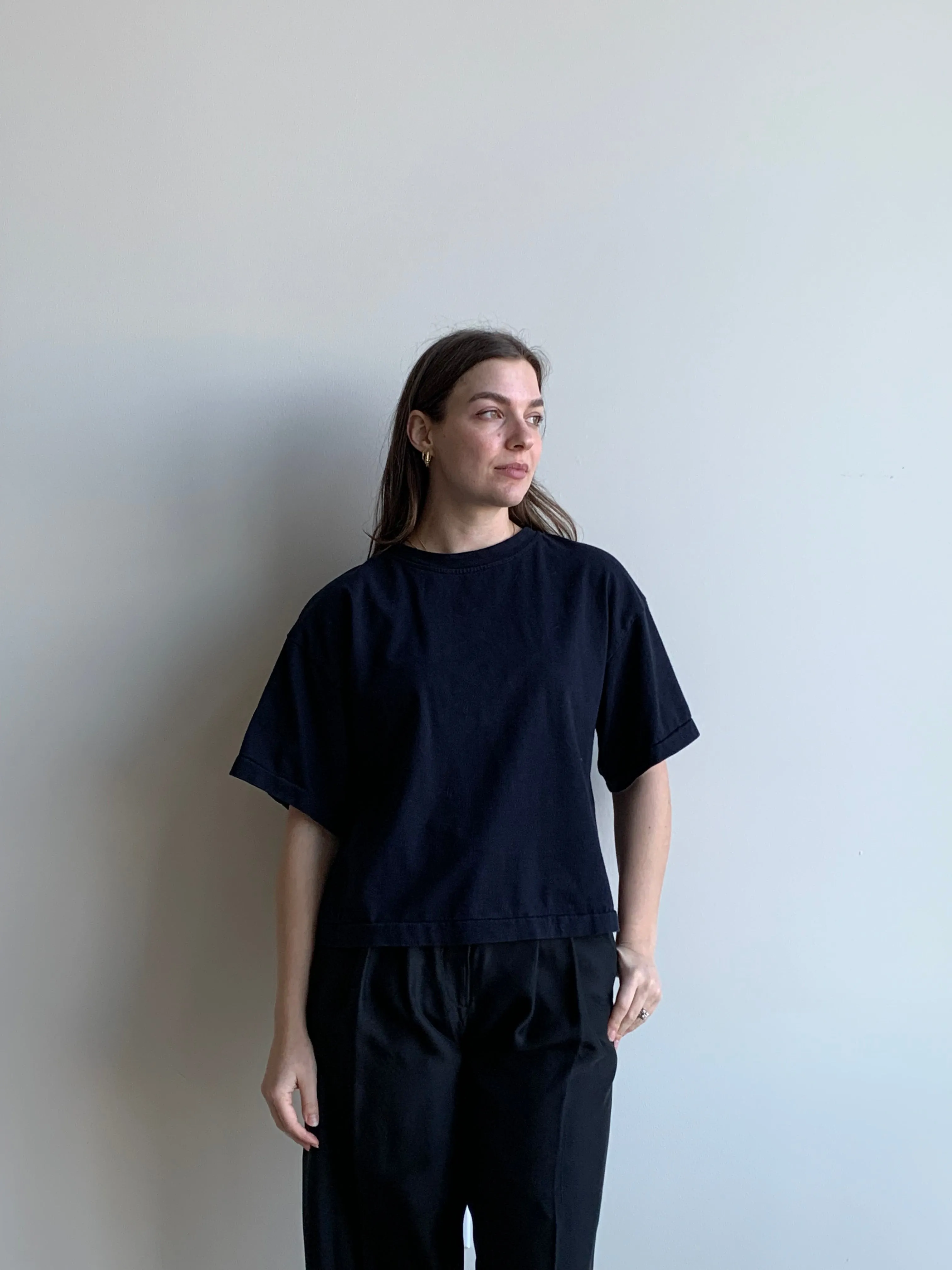 Maria Stanley navy tee
