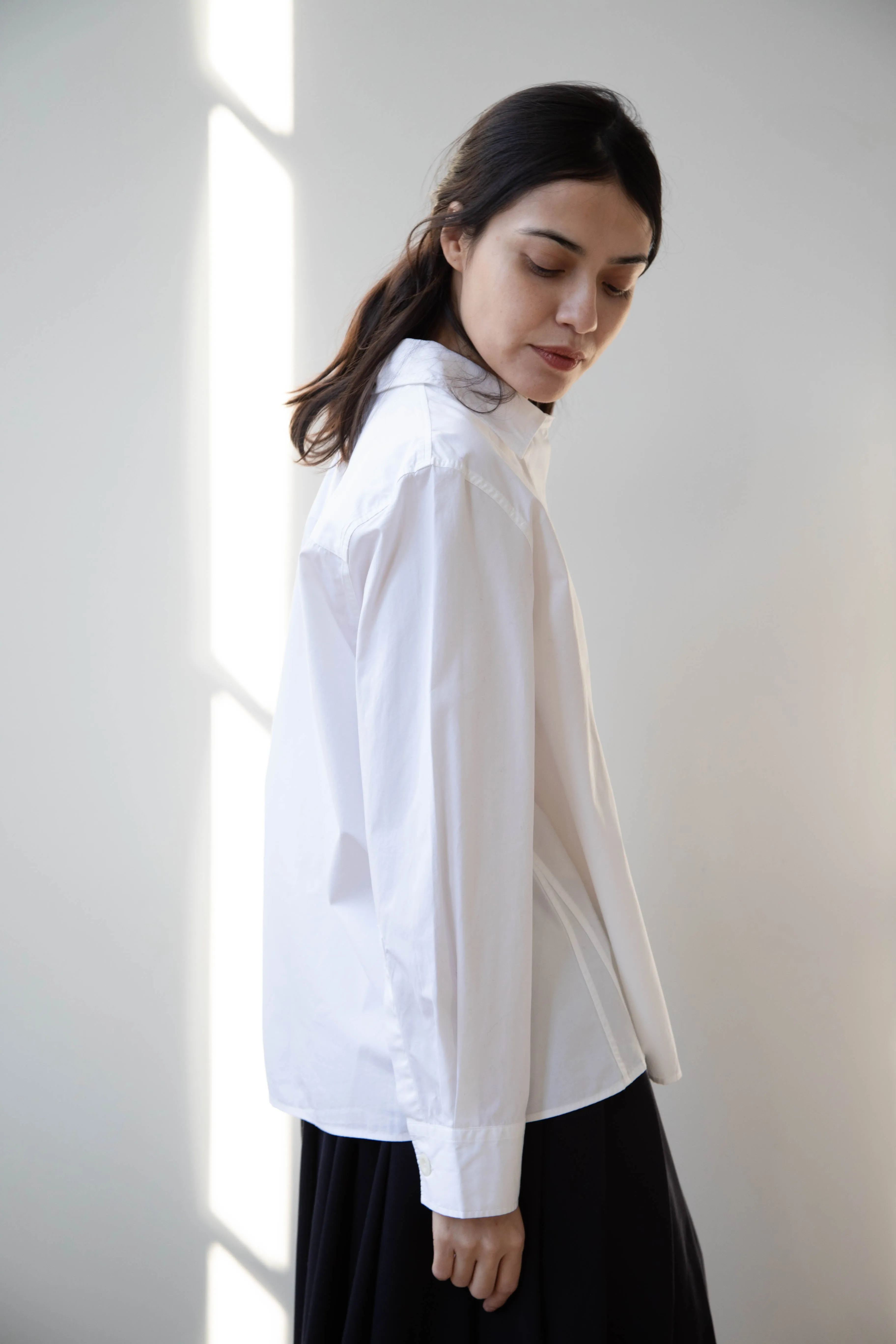 MHL | Big Pocket Swing Shirt in White