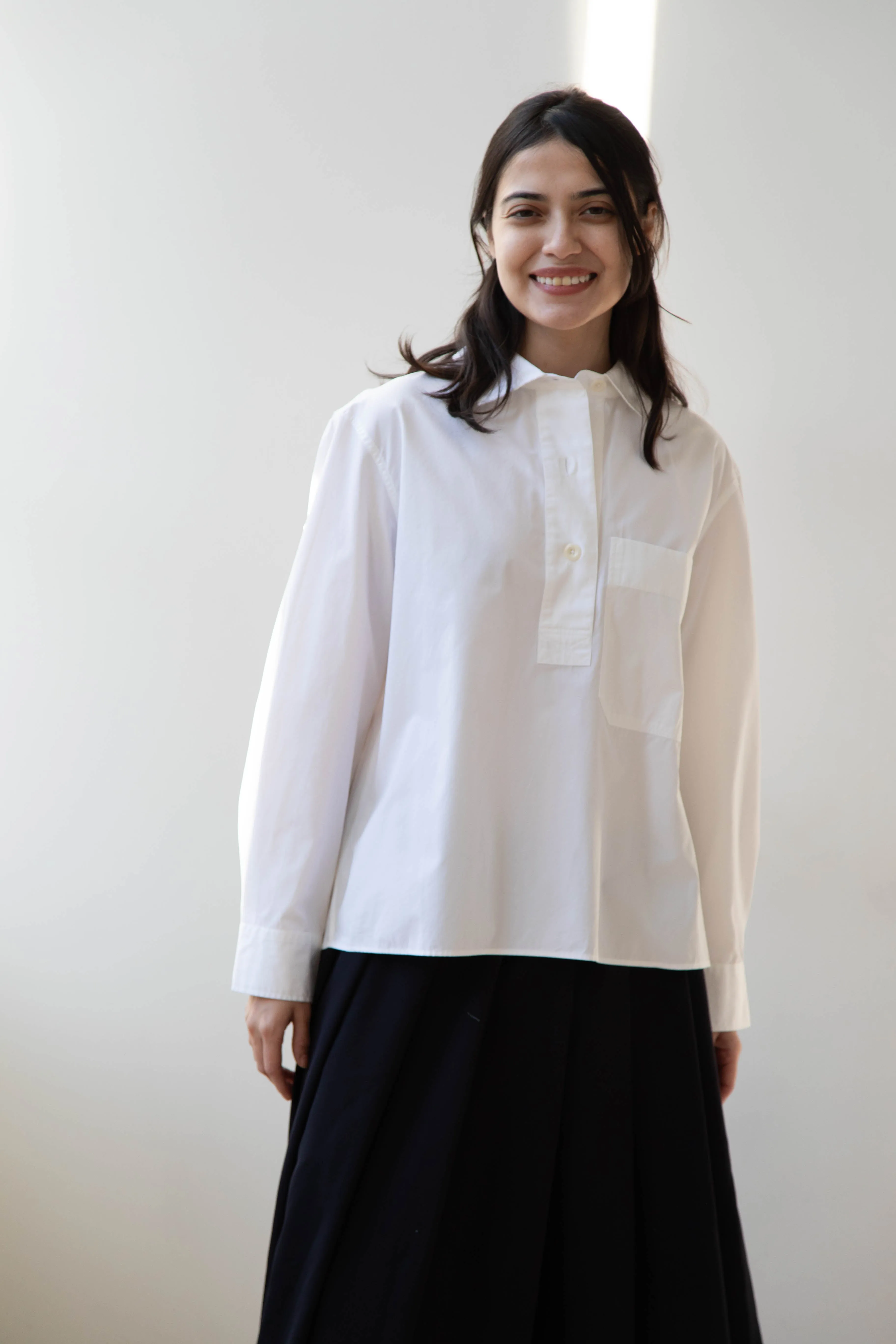 MHL | Big Pocket Swing Shirt in White