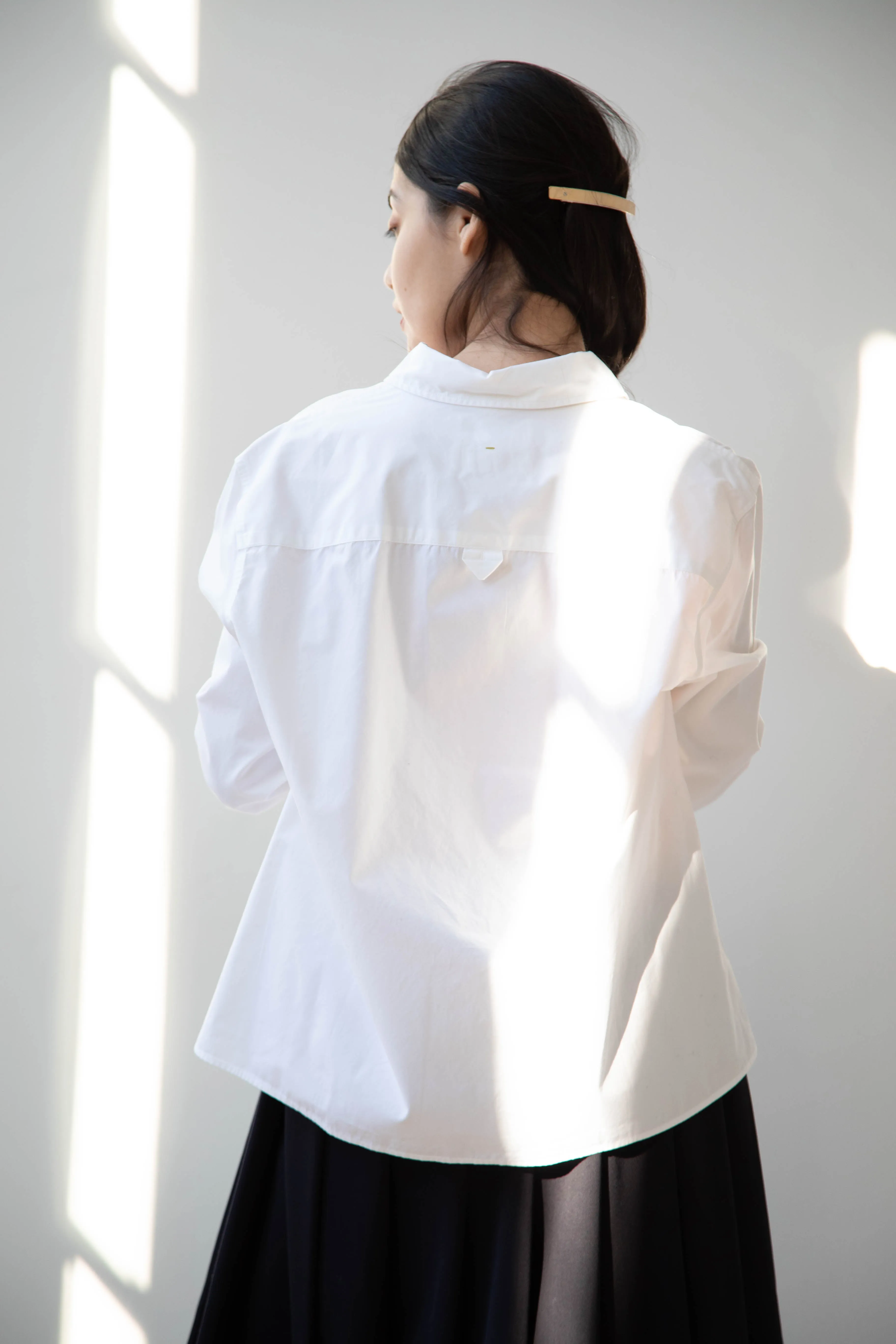 MHL | Big Pocket Swing Shirt in White