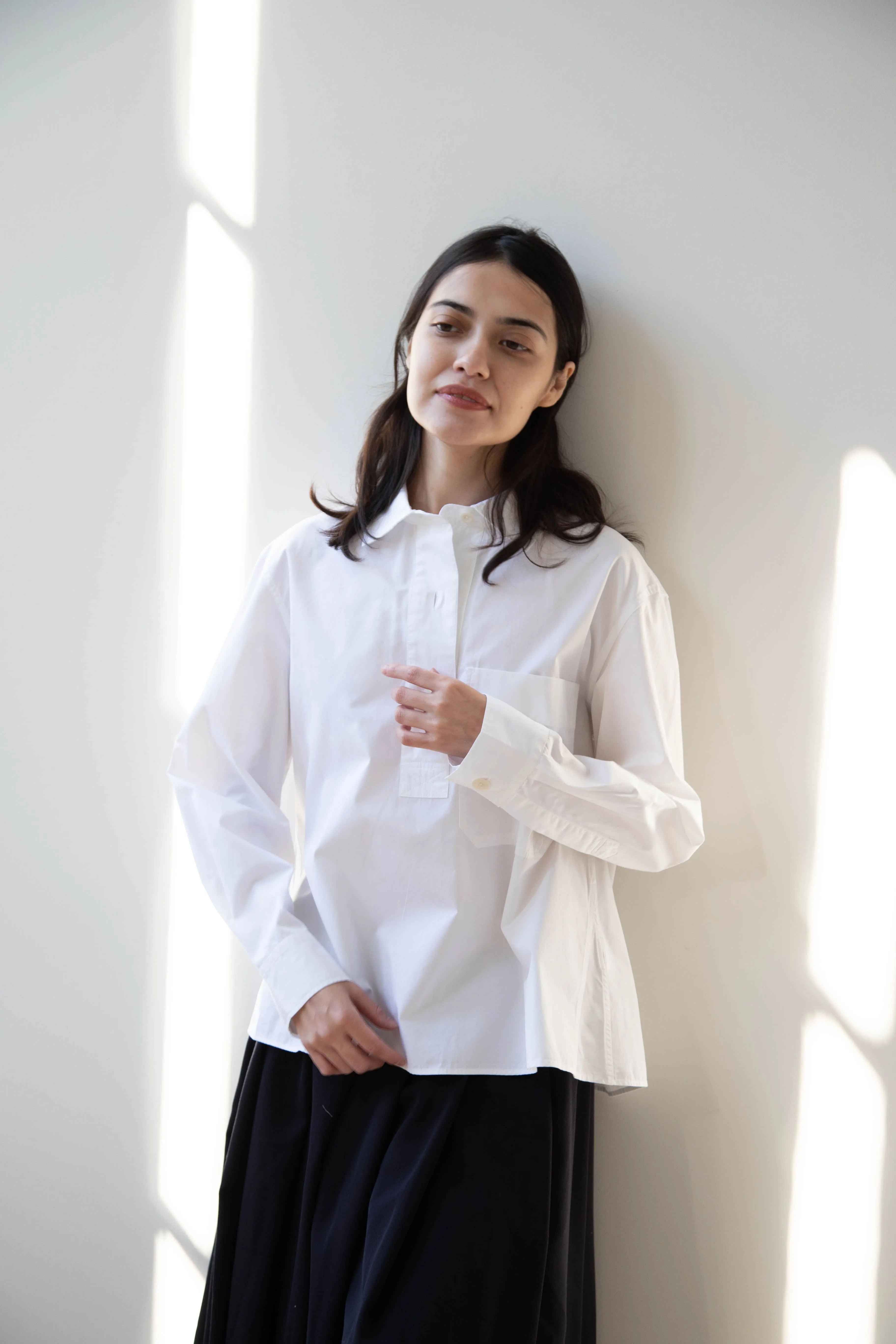 MHL | Big Pocket Swing Shirt in White
