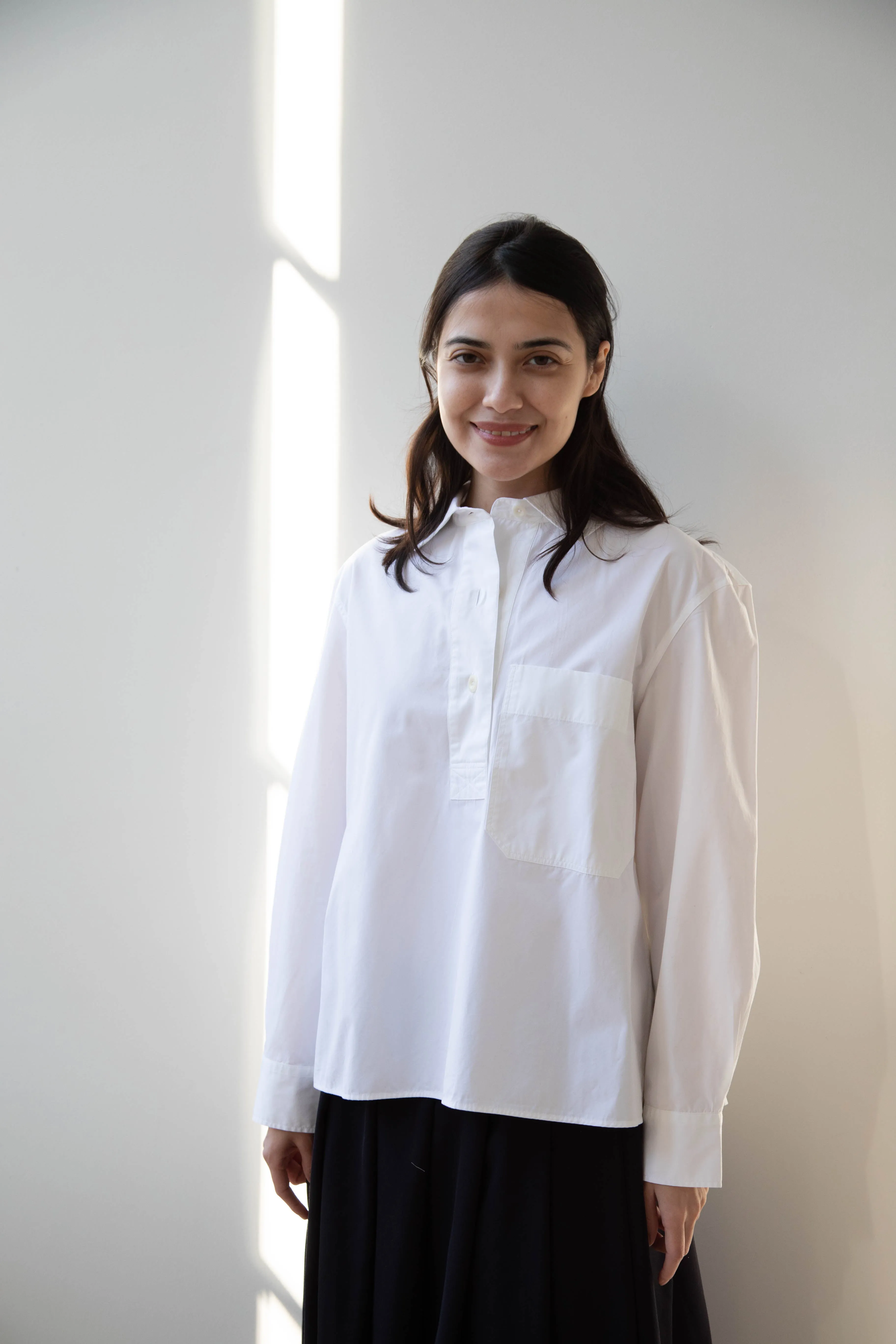 MHL | Big Pocket Swing Shirt in White