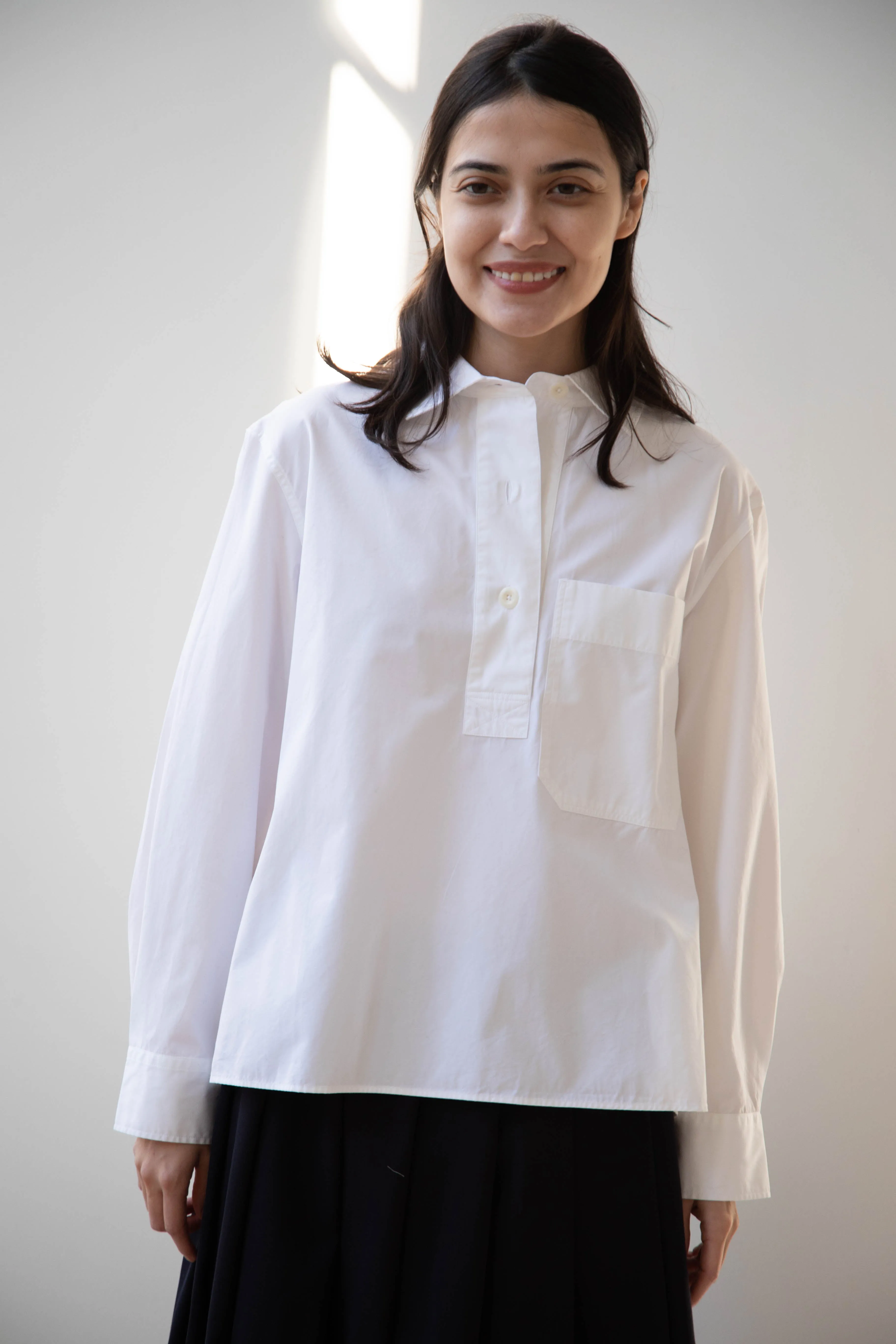 MHL | Big Pocket Swing Shirt in White