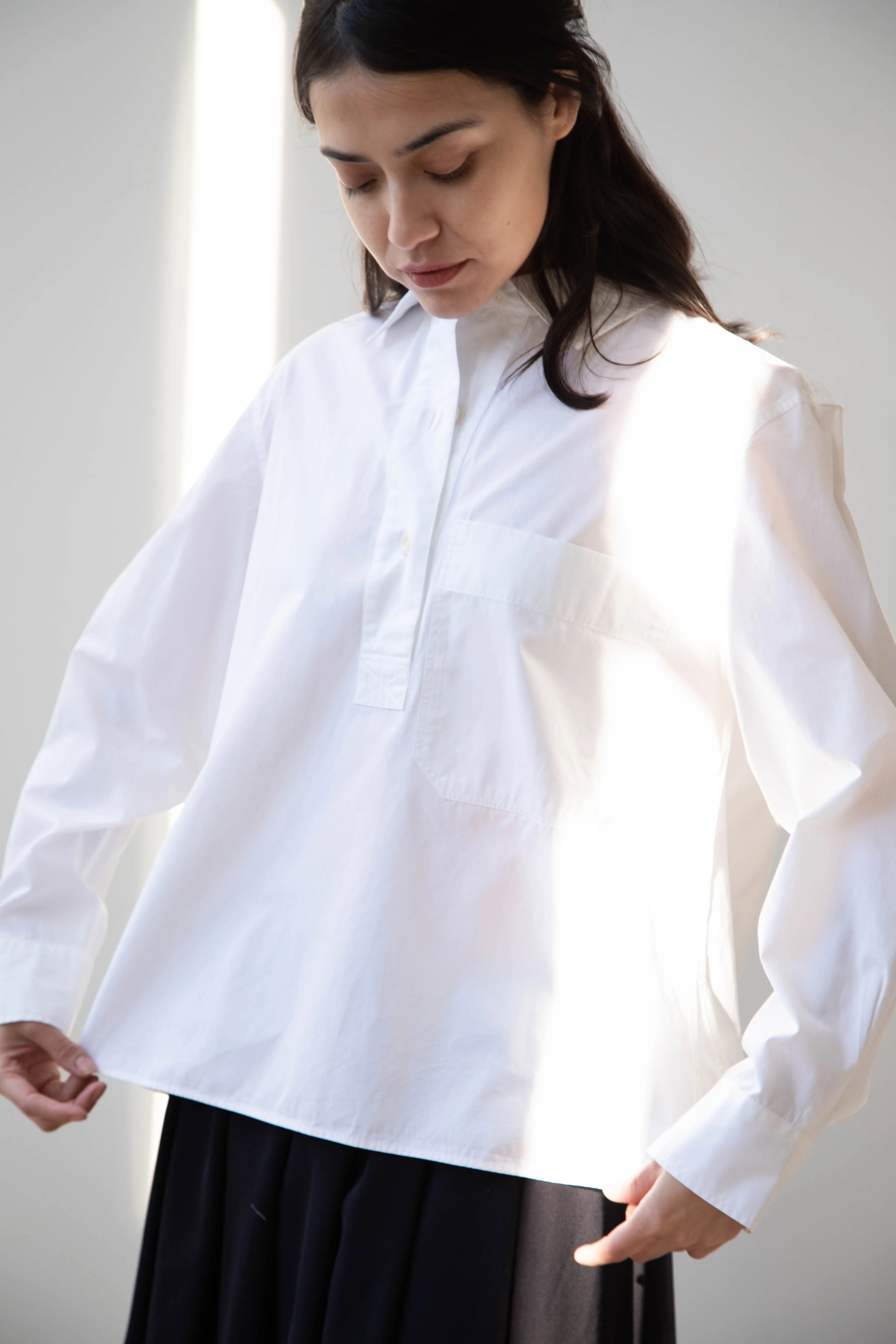 MHL | Big Pocket Swing Shirt in White