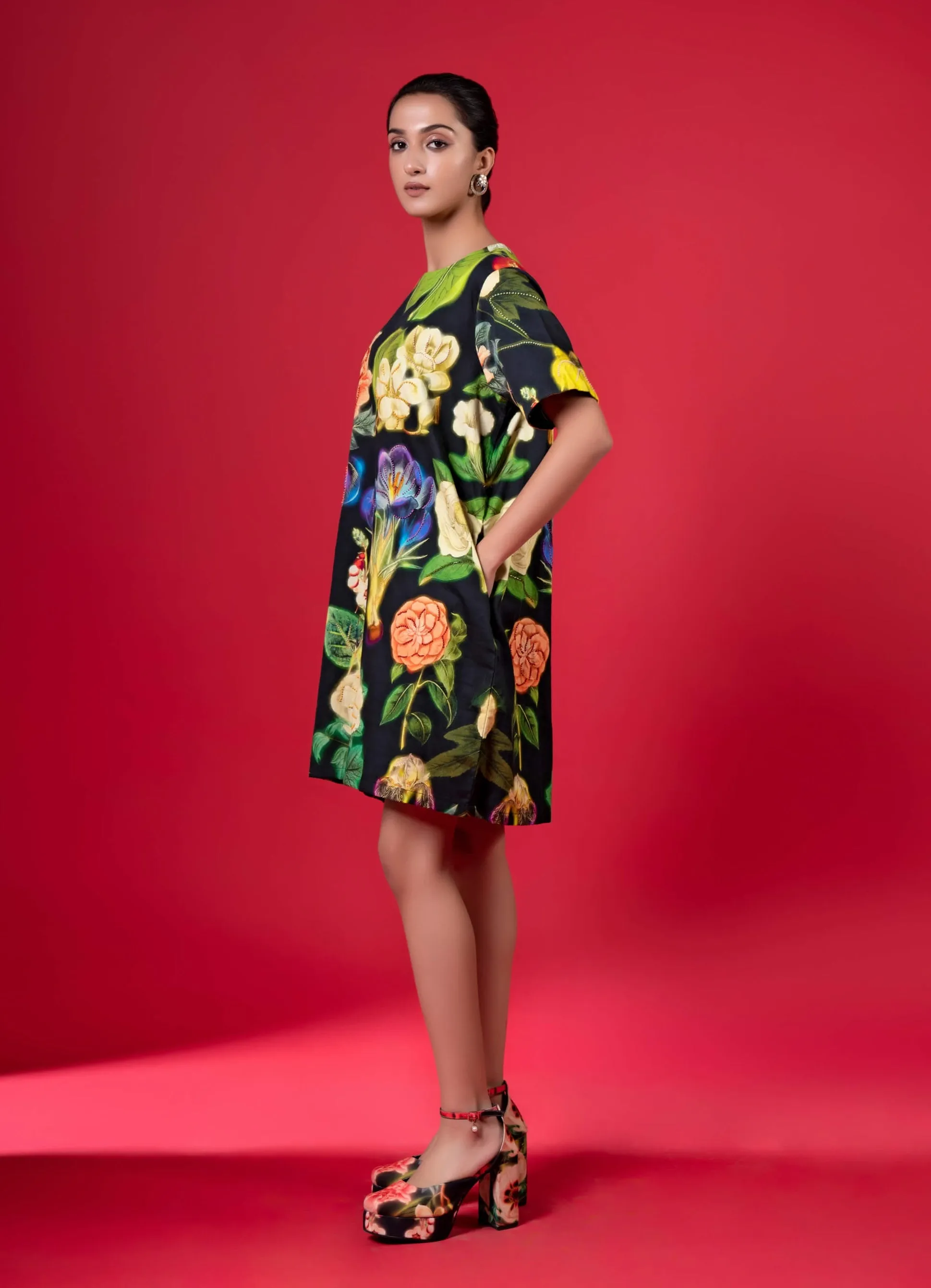 Night bloom embroidered shift dress