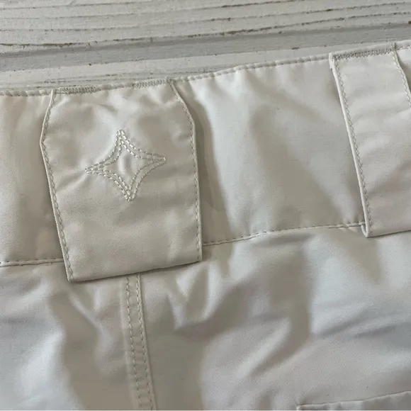 NWOT Columbia Snow Pants Medium Women’s Off White Omni-Tech Ski Snowboarding