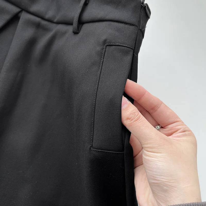 Pleated puffy black A-line skirt