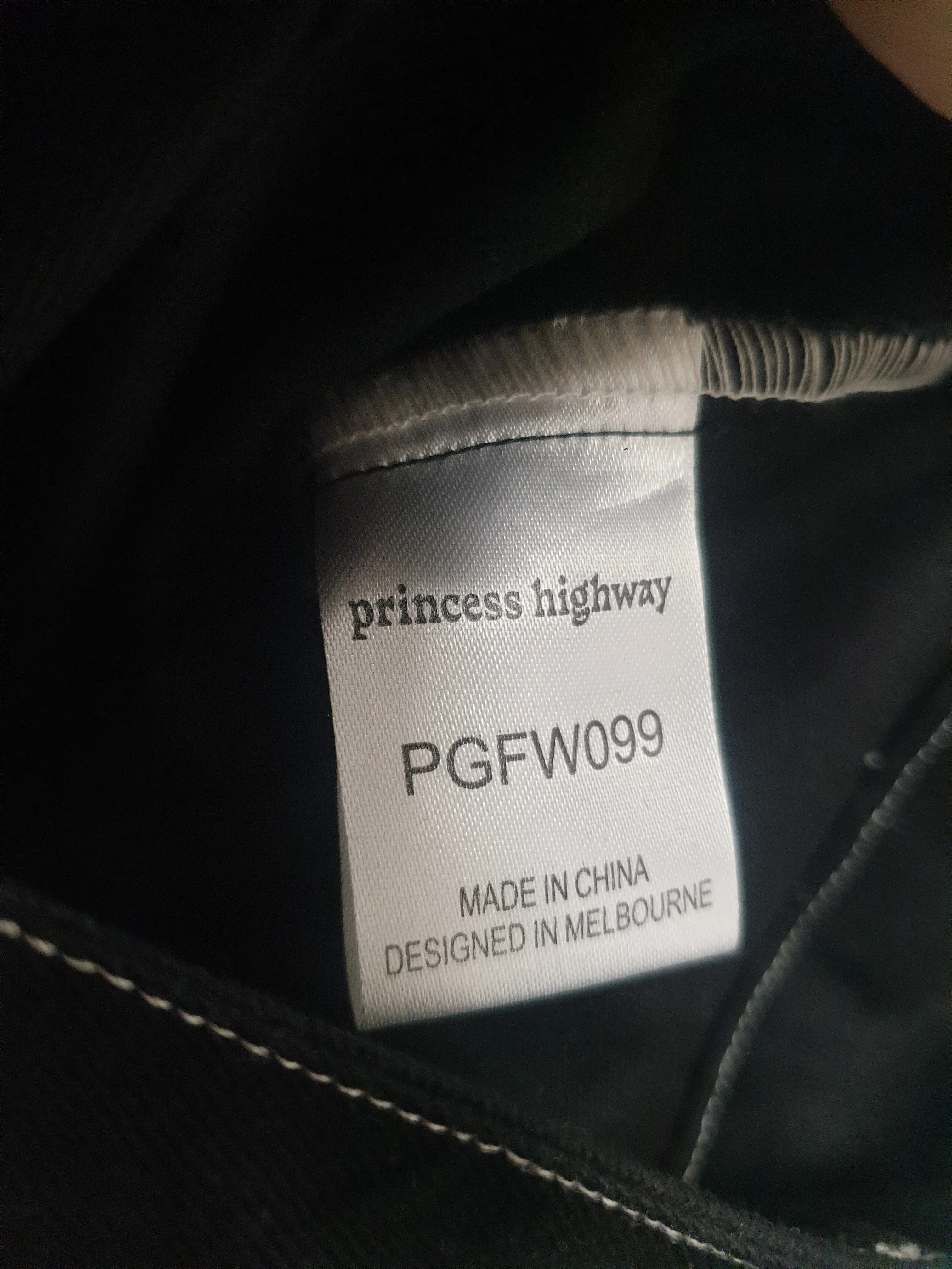 Princess Highway black jeans with white stitching size 20
