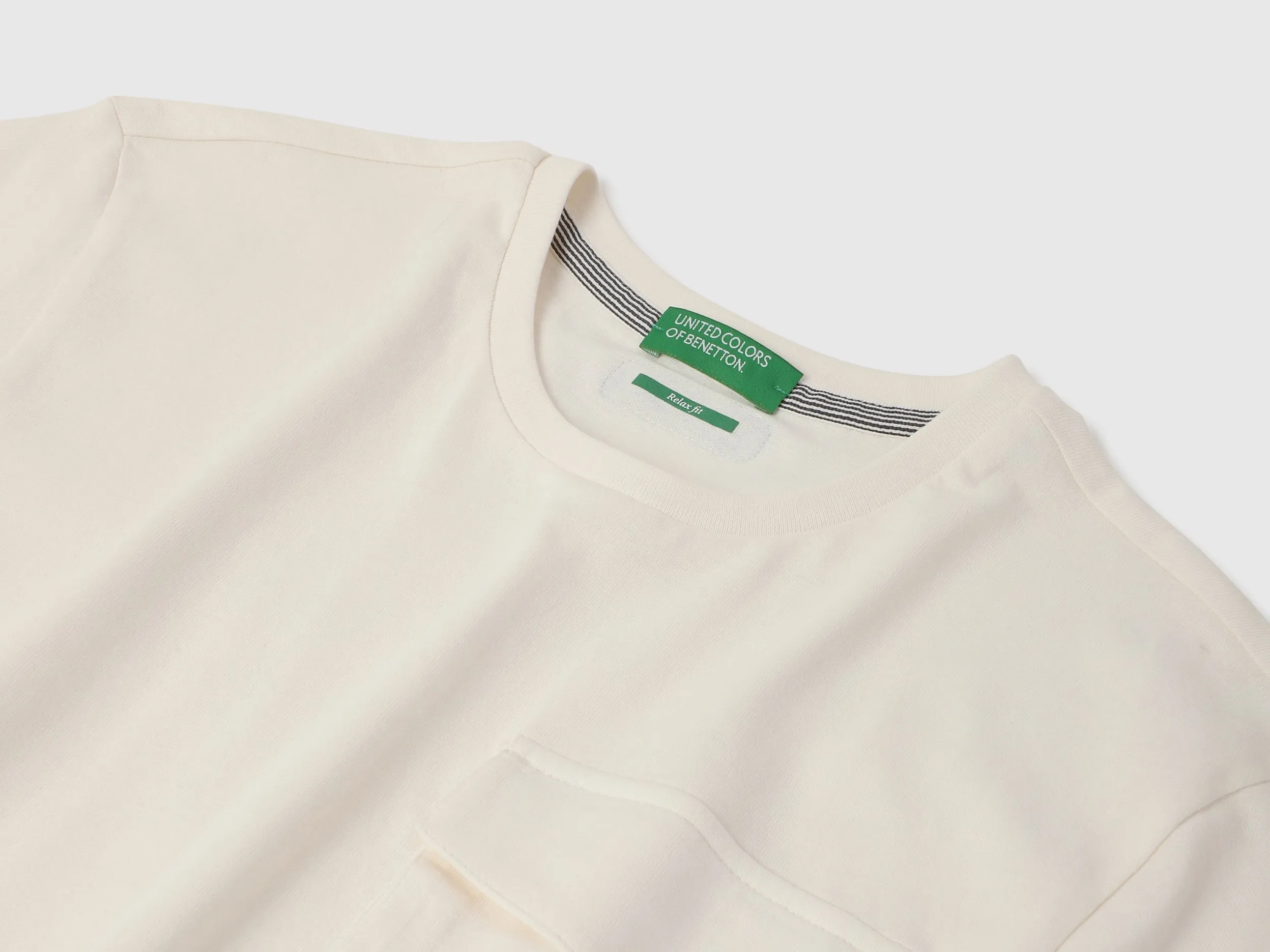 Relaxed Fit Crew Neck Solid T-Shirt