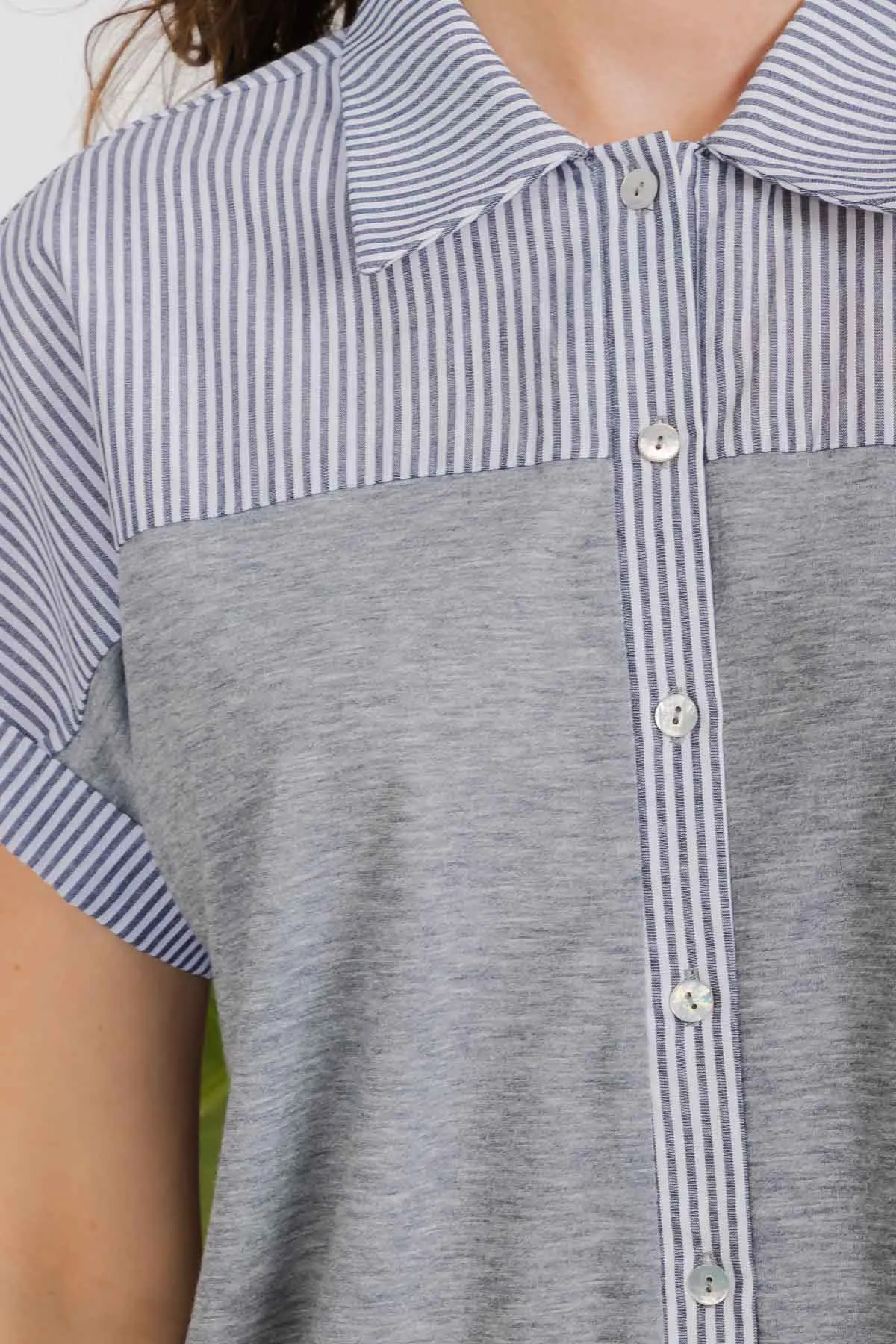 SHORT SLEEVE MIX MEDIA BUTTON FRONT BOXY SHIRT