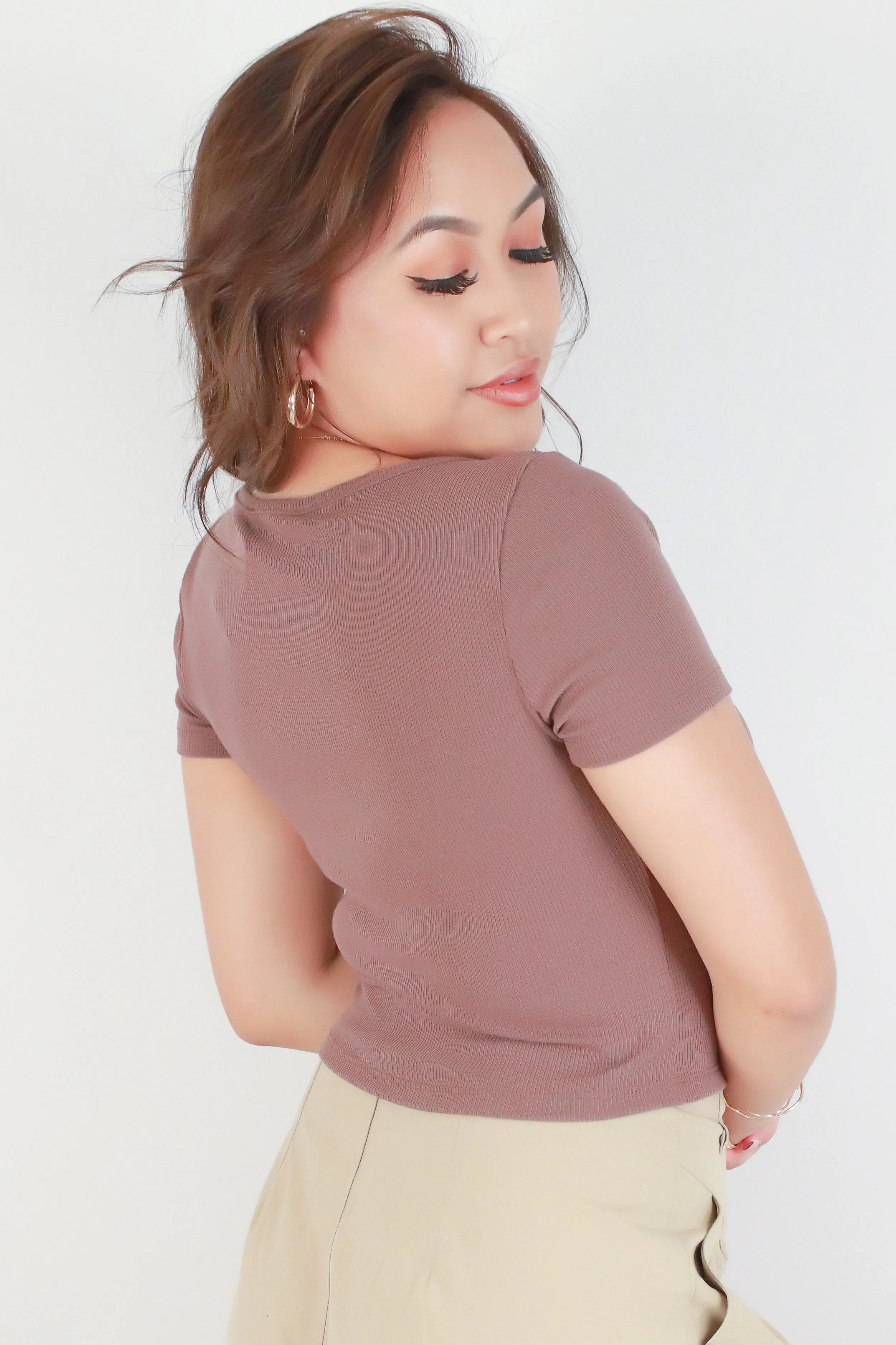 SHORT SLEEVE RIBBED TOP