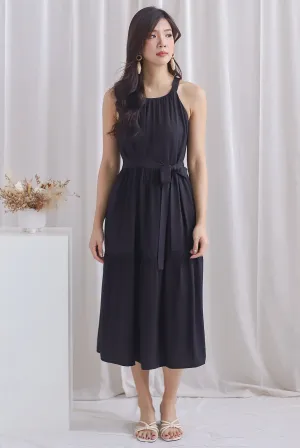 Sora Halter Neck Tier Midi Dress In Black