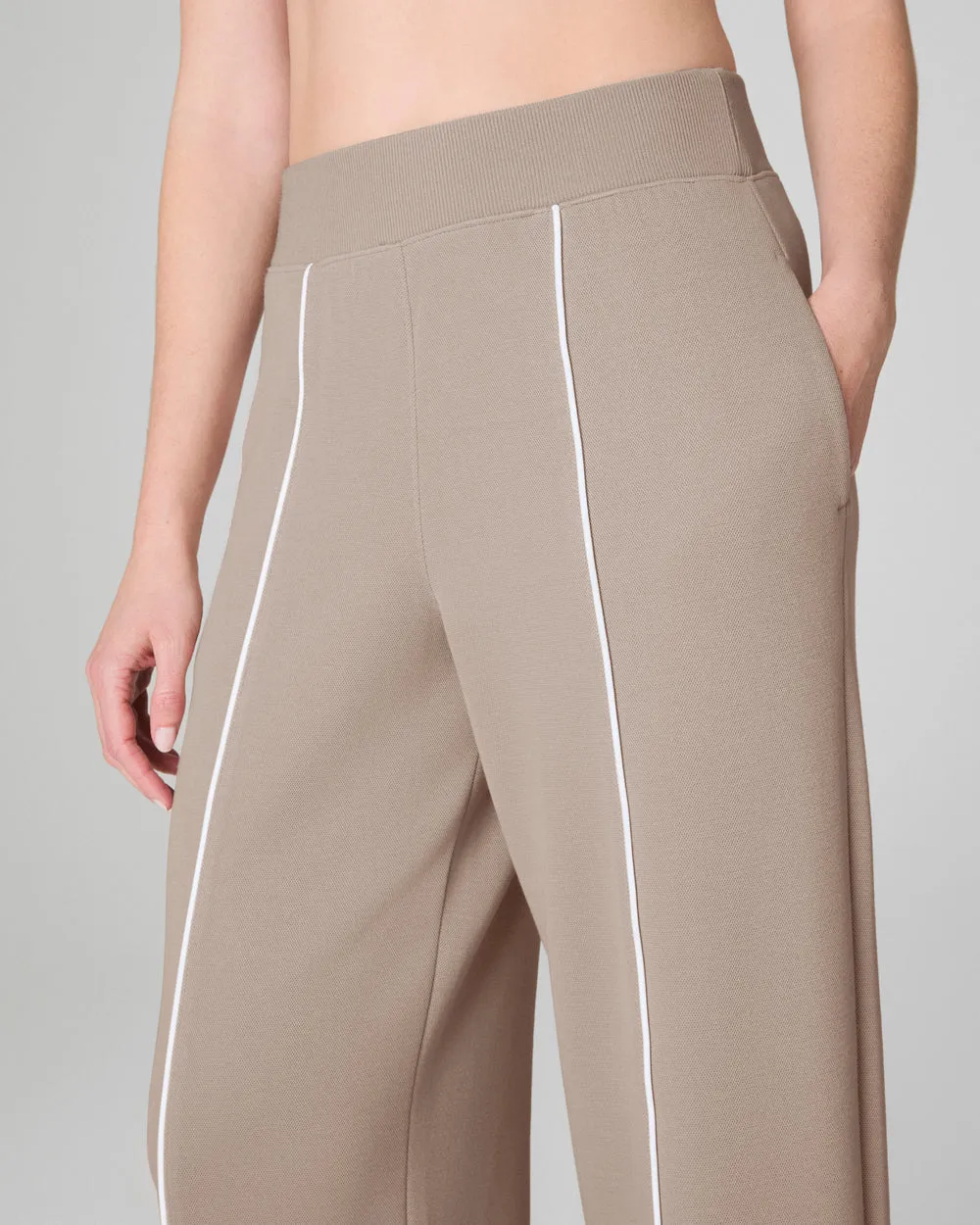 Spanx AirEssentials Pique Straight Leg Pant