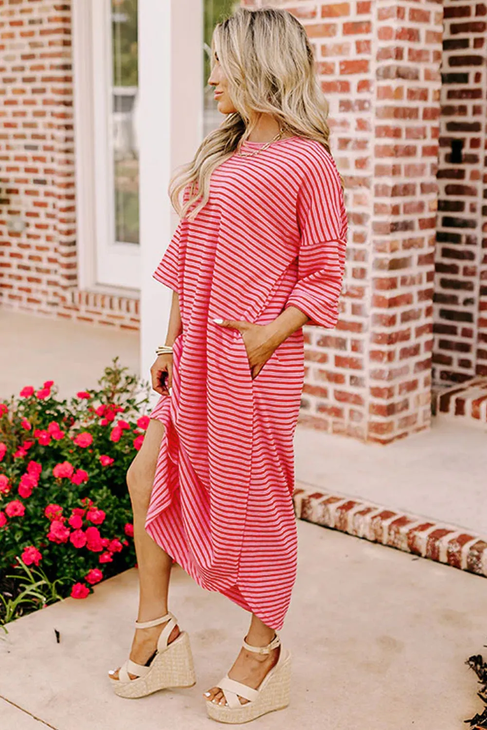 Striped Shift T-Shirt Dress with 3/4 Sleeves and Round Hem