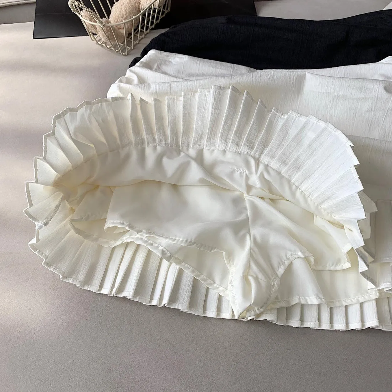 Stylish Pleated Shirred Bodycon Skirt for Women's Sweet Look