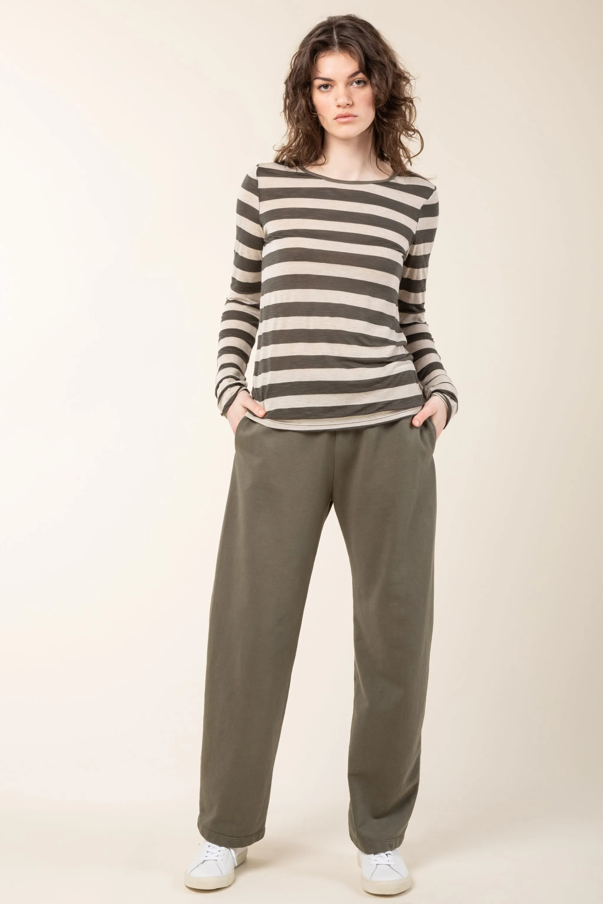 Una Pant in Army
