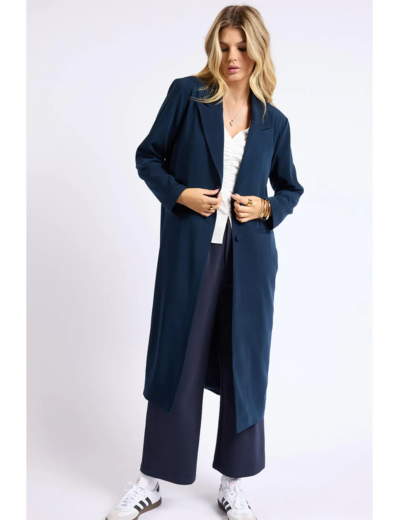 Valerie Blazer, Indigo