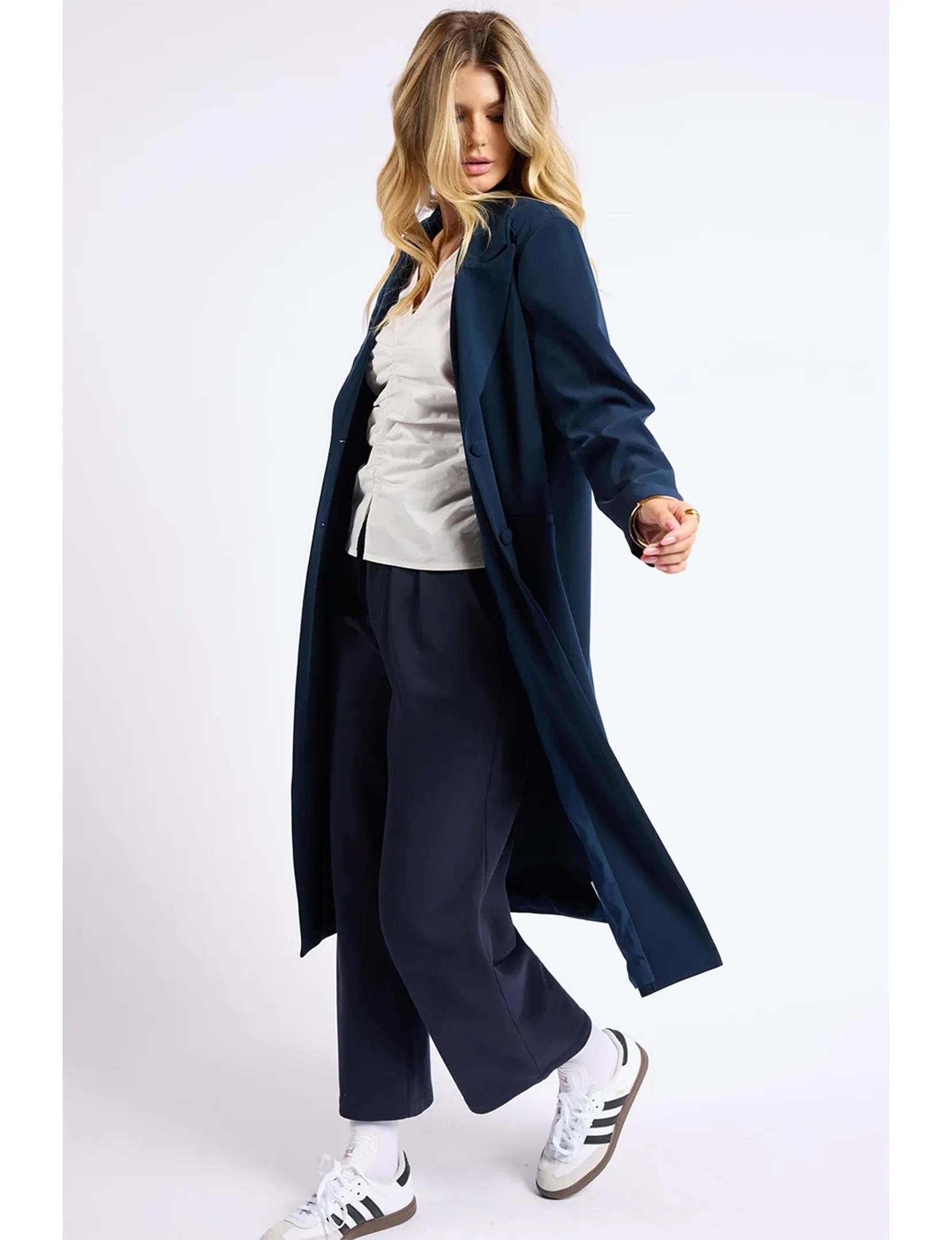 Valerie Blazer, Indigo