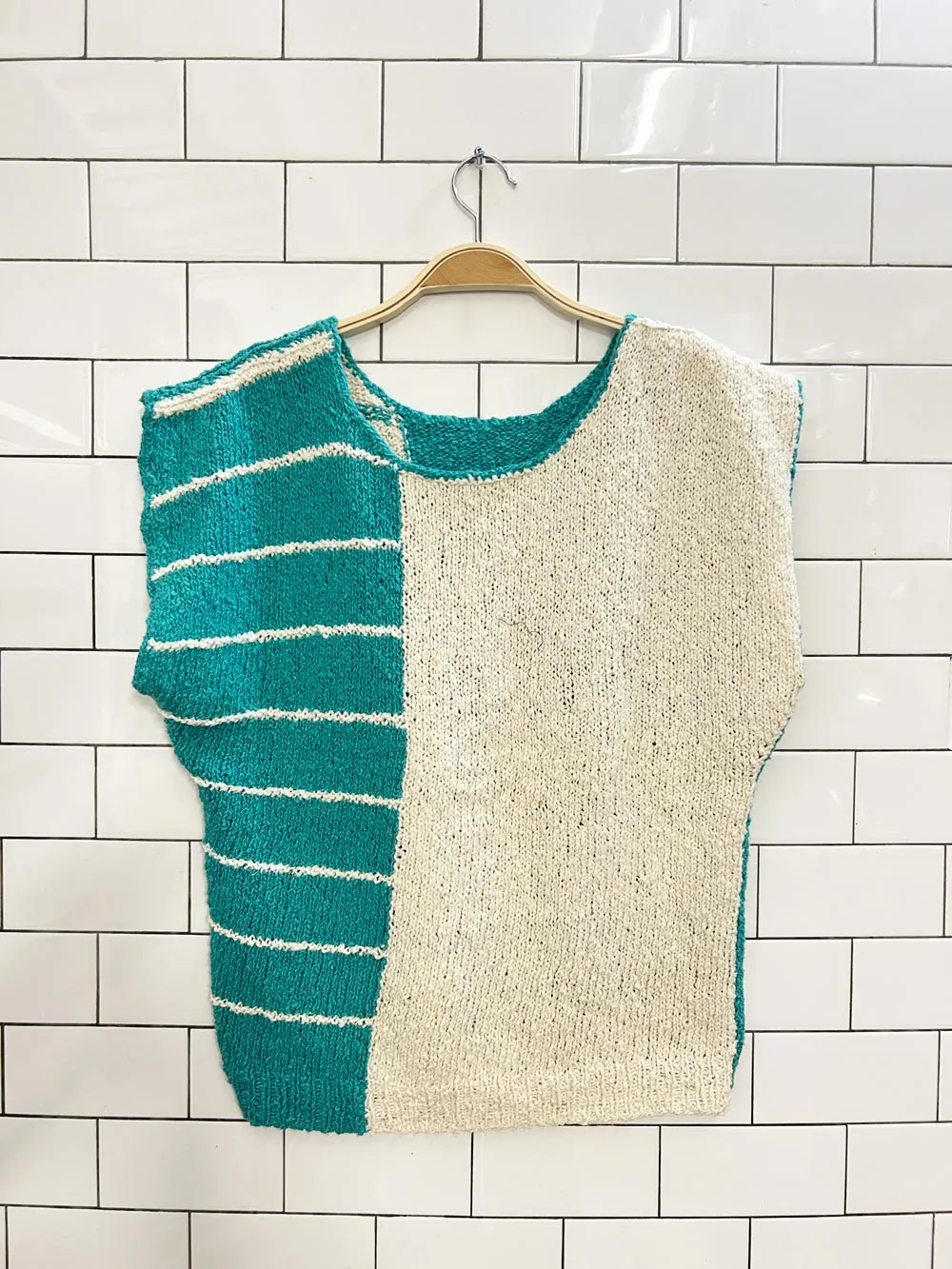 vintage boxy sleeveless knit top